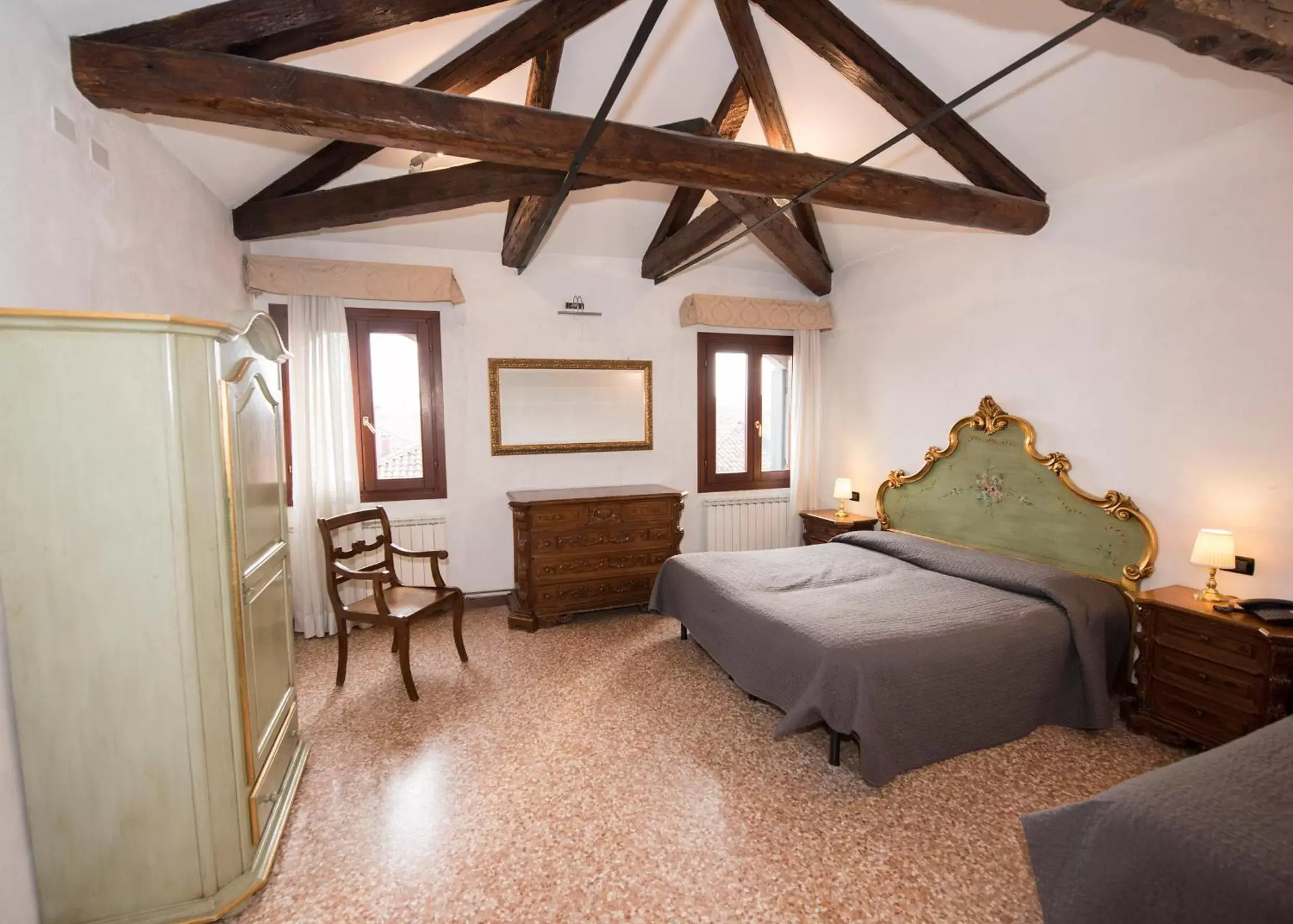 Quadruple Room in Hotel Guerrato Quadruple Room in Hotel Guerrato