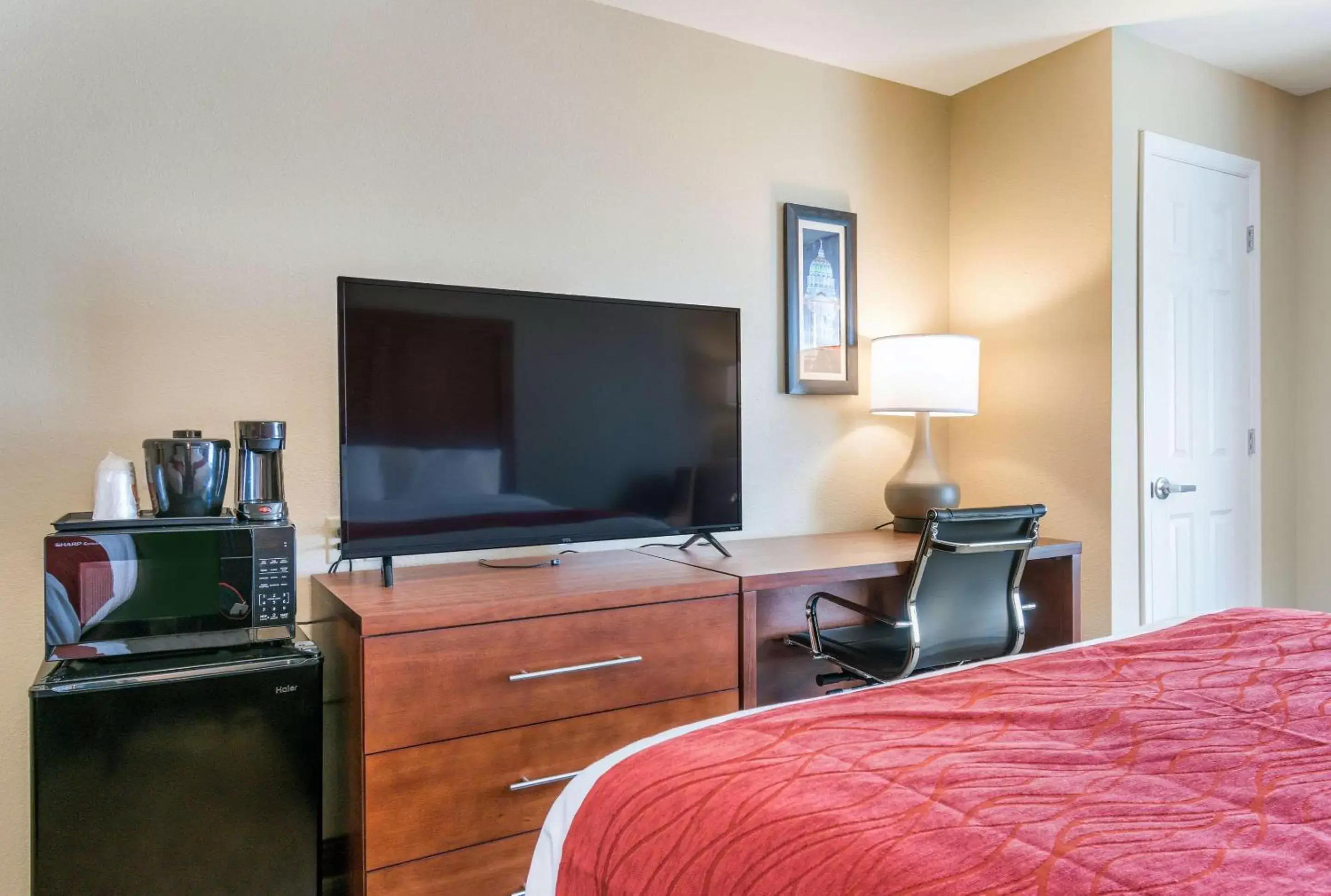 Queen Room with Two Queen Beds - Accessible/Non-Smoking in Comfort Inn & Suites Harrisburg - Hershey West Queen Room with Two Queen Beds - Accessible/Non-Smoking in Comfort Inn & Suites Harrisburg - Hershey West