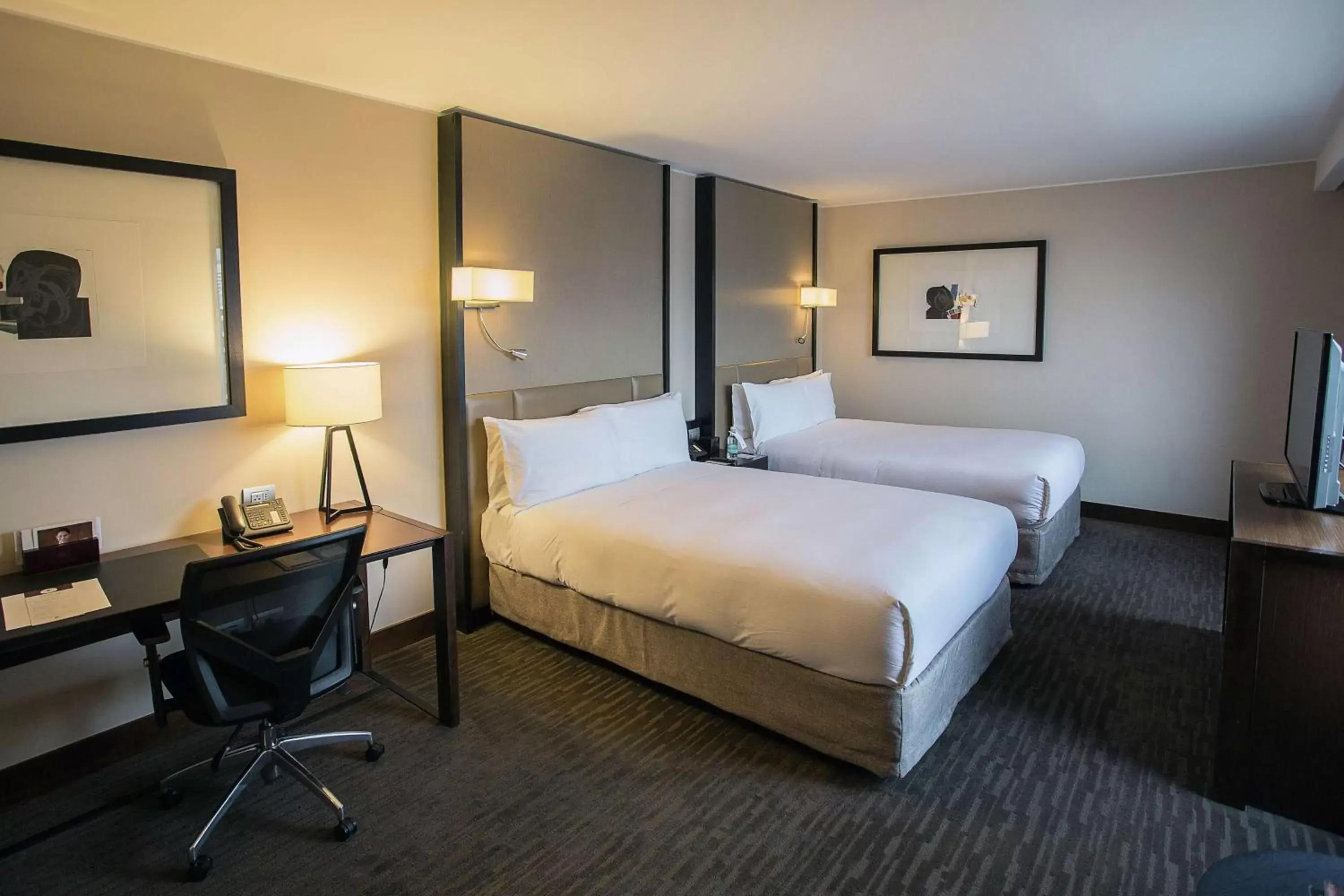 Twin Room in DoubleTree by Hilton Santiago - Vitacura Twin Room in DoubleTree by Hilton Santiago - Vitacura