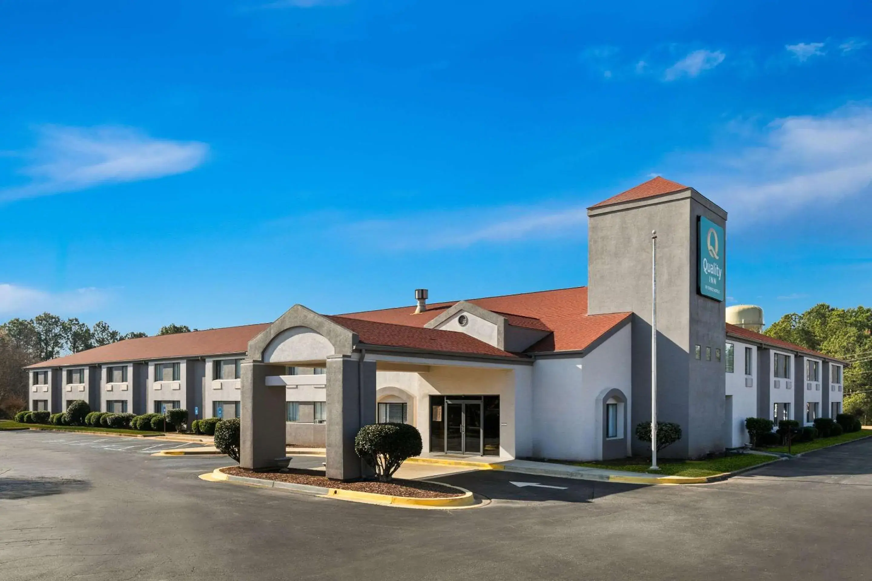 Property Building in Rodeway Inn Property Building in Rodeway Inn