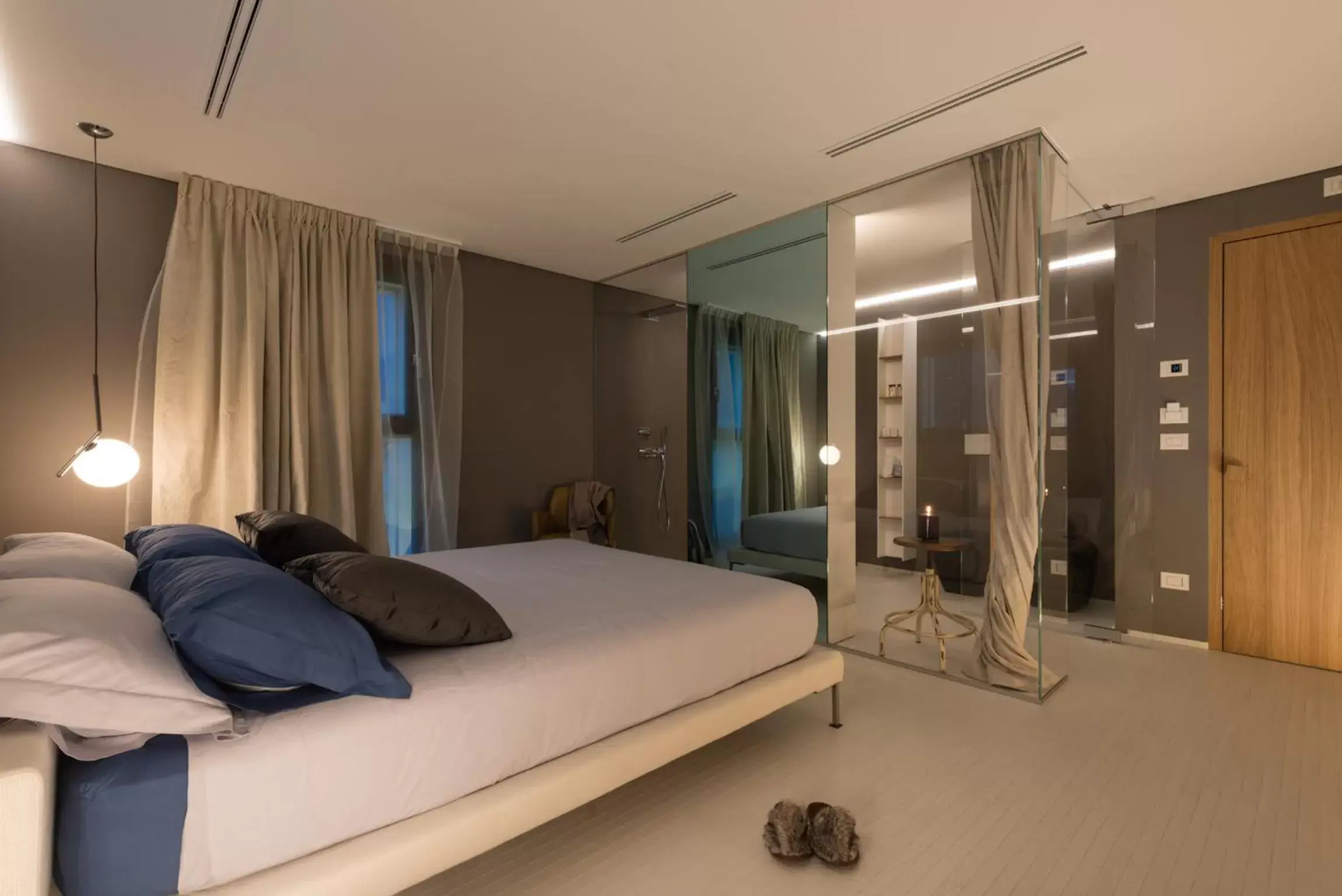 Executive Suite - single occupancy in Locanda Black and White Sondrio Executive Suite - single occupancy in Locanda Black and White Sondrio