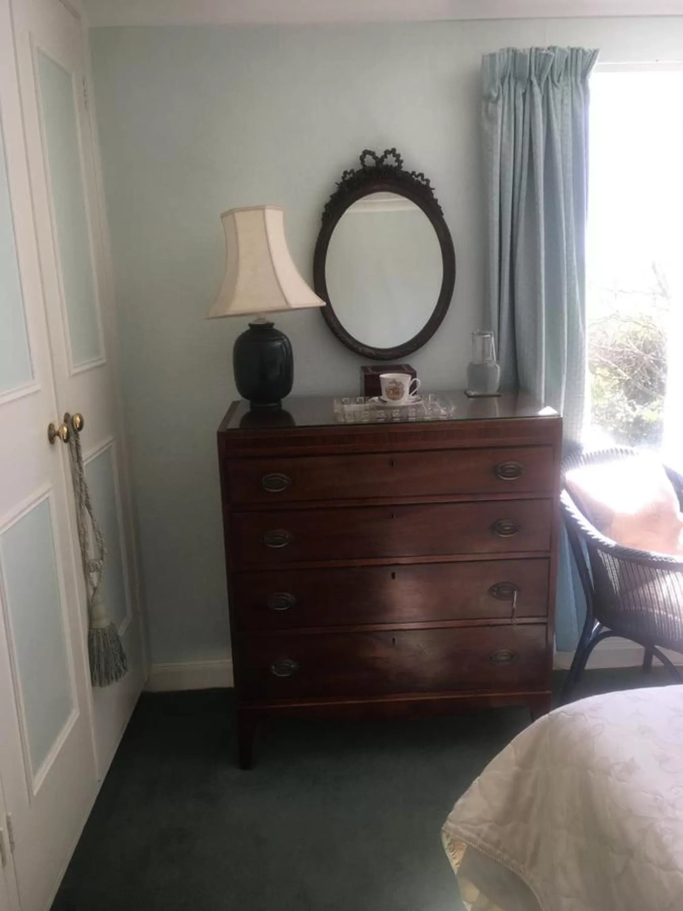 King Room with Garden View - single occupancy in West Wold Farm House B&B King Room with Garden View - single occupancy in West Wold Farm House B&B