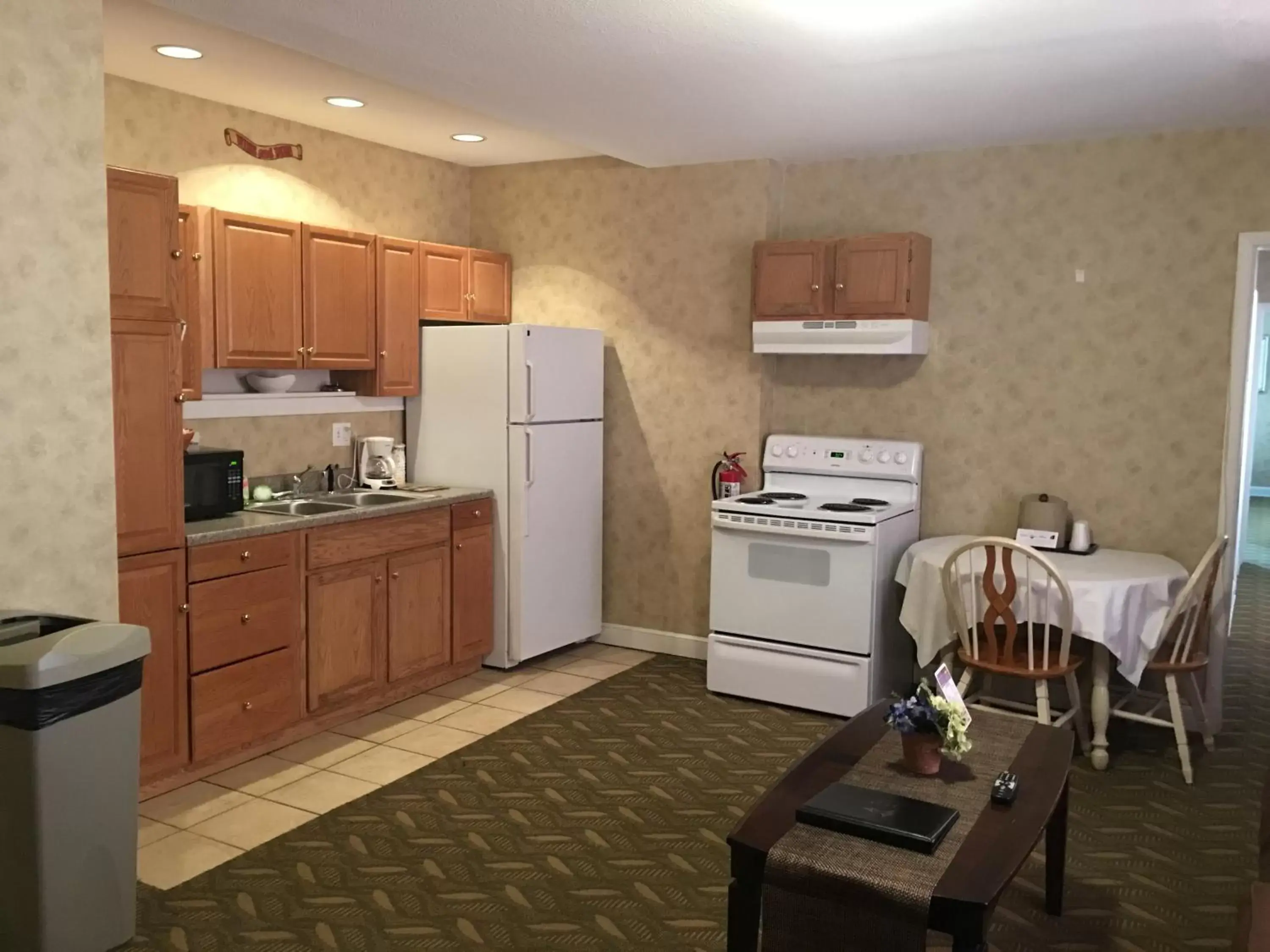 One-Bedroom Queen Suite in The Island House Hotel One-Bedroom Queen Suite in The Island House Hotel