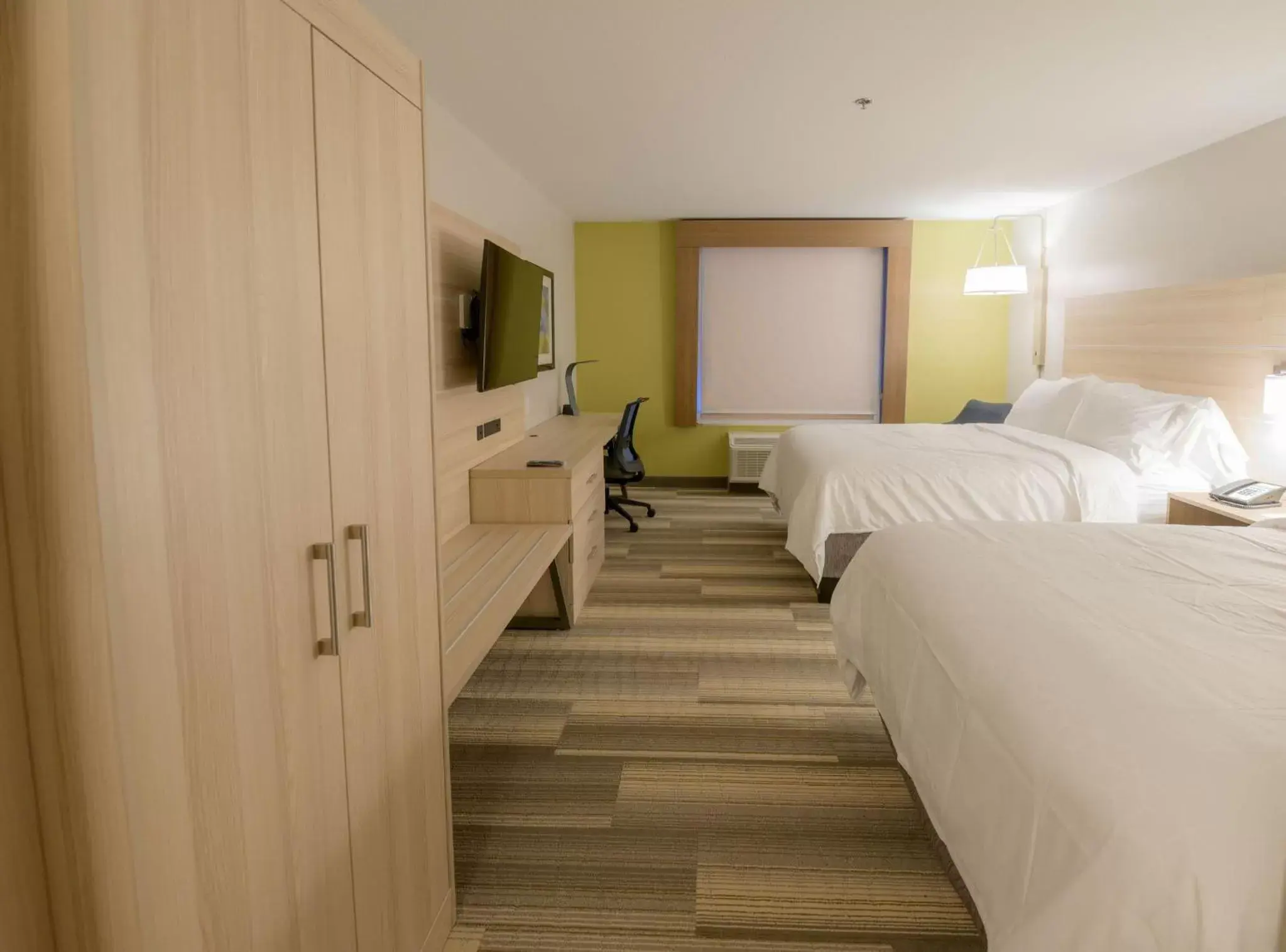 Standard Queen Room with Two Queen Beds in Holiday Inn Express & Suites Dayton East - Beavercreek by IHG Standard Queen Room with Two Queen Beds in Holiday Inn Express & Suites Dayton East - Beavercreek by IHG