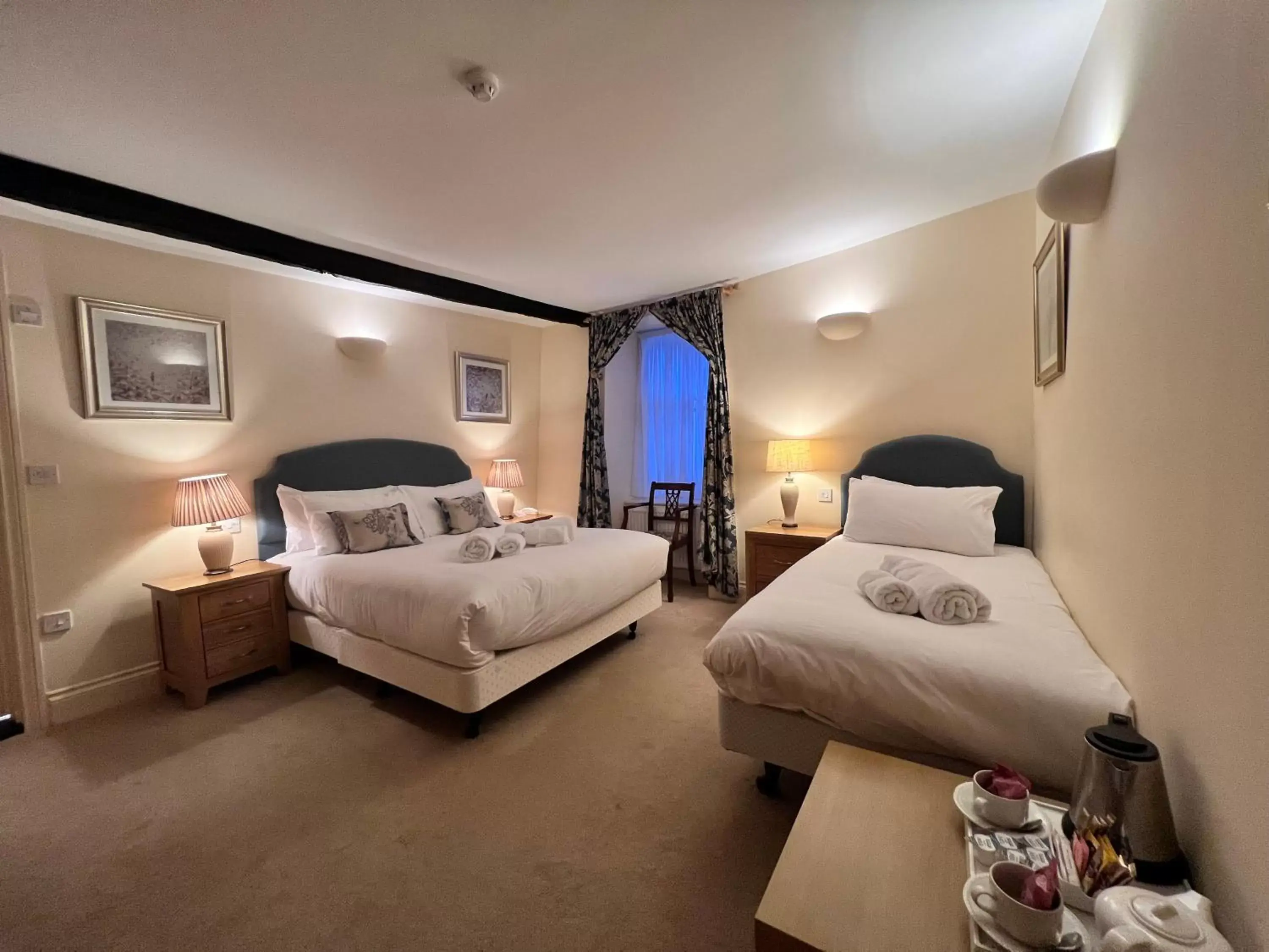 Deluxe for 3 in The Royal Lion Hotel Deluxe for 3 in The Royal Lion Hotel