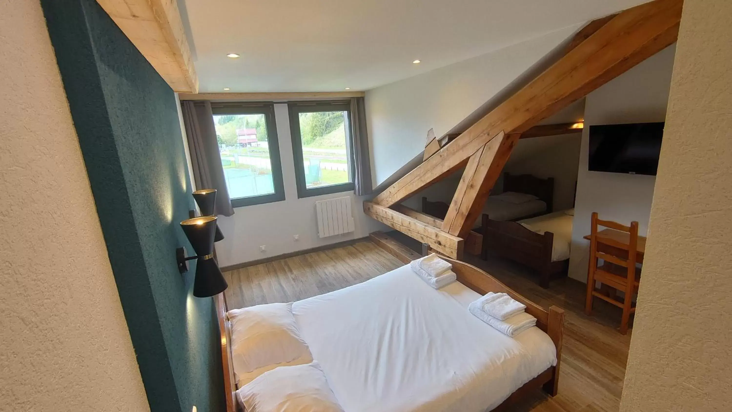 Family Room with Private Bathroom in Espace Morteau Family Room with Private Bathroom in Espace Morteau