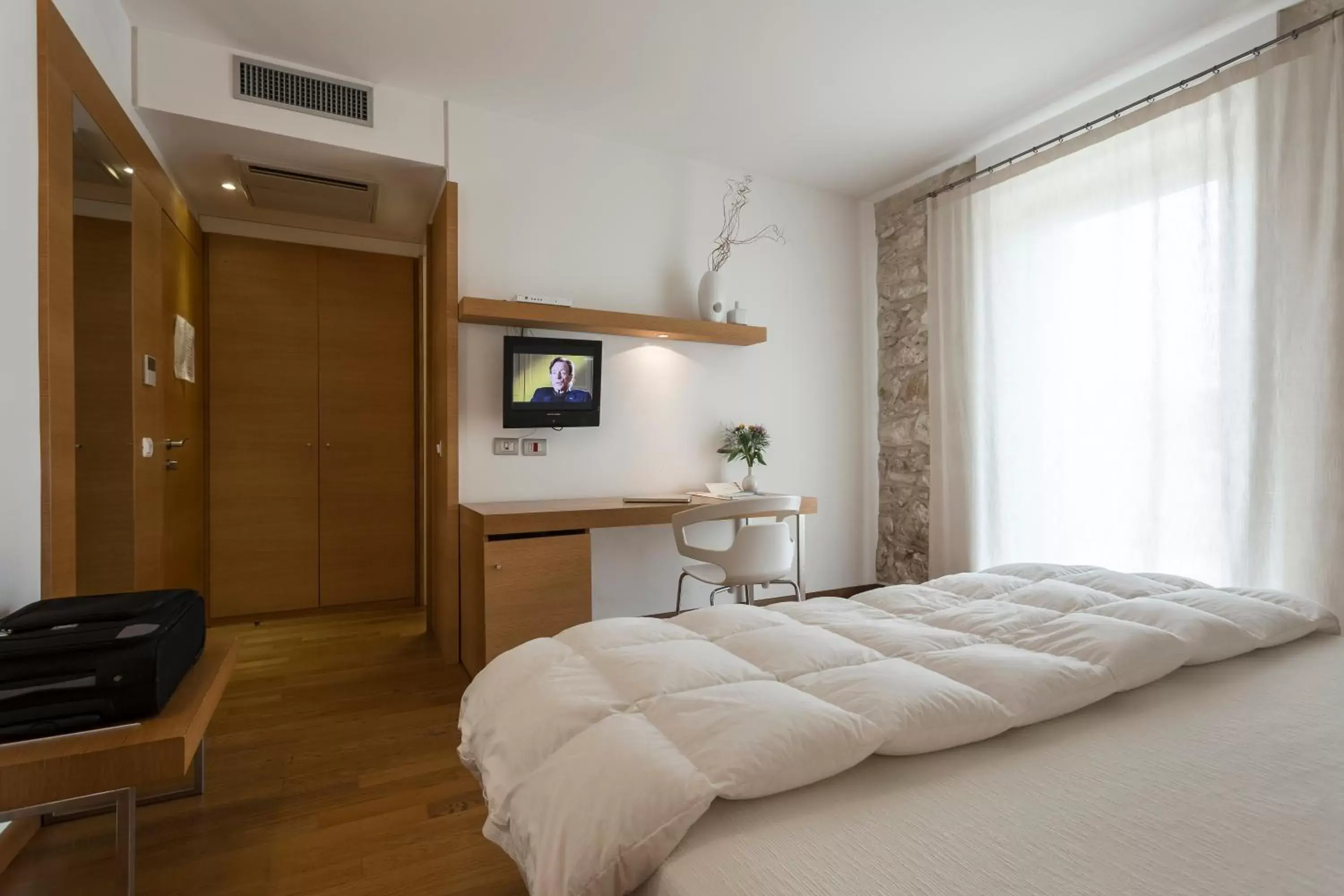 Double or Twin Room - Disability Access in Hotel Villa Carlotta Double or Twin Room - Disability Access in Hotel Villa Carlotta