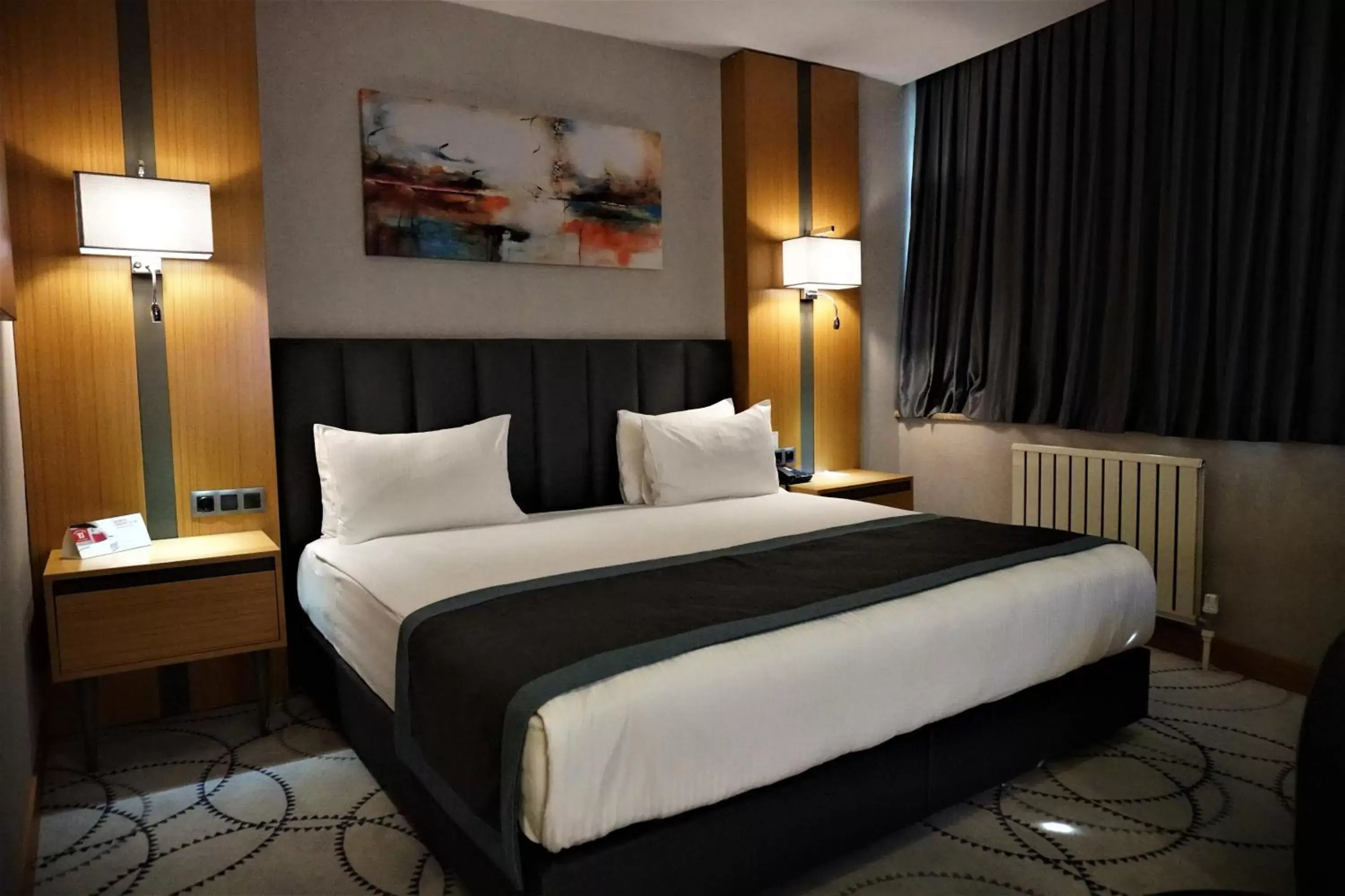 King Room - single occupancy - Non-Smoking in Ramada By Wyndham Nilufer Bursa King Room - single occupancy - Non-Smoking in Ramada By Wyndham Nilufer Bursa