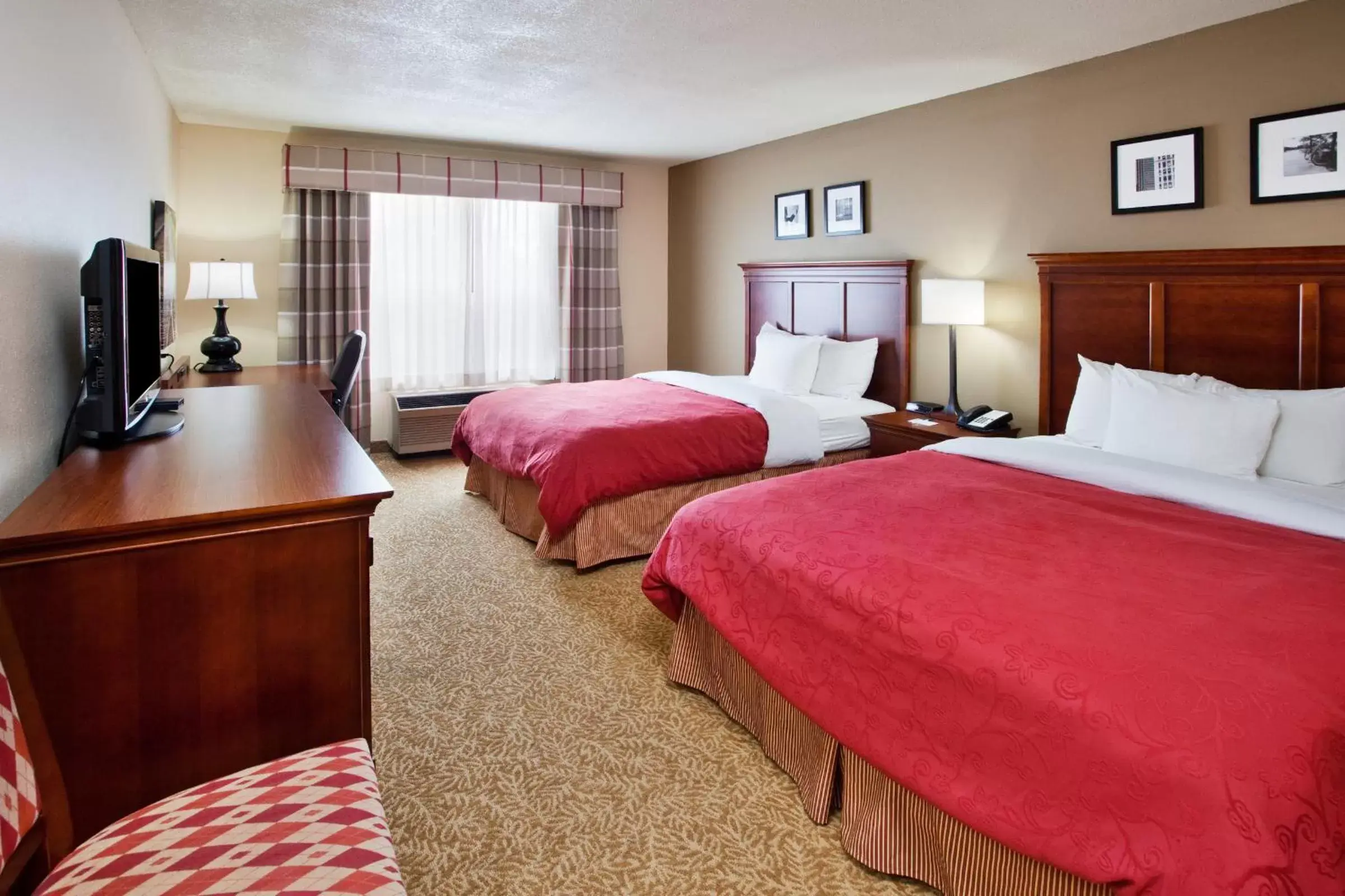 Queen Room with Two Queen Beds - Non-Smoking in Country Inn & Suites by Radisson, Atlanta I-75 South, GA Queen Room with Two Queen Beds - Non-Smoking in Country Inn & Suites by Radisson, Atlanta I-75 South, GA
