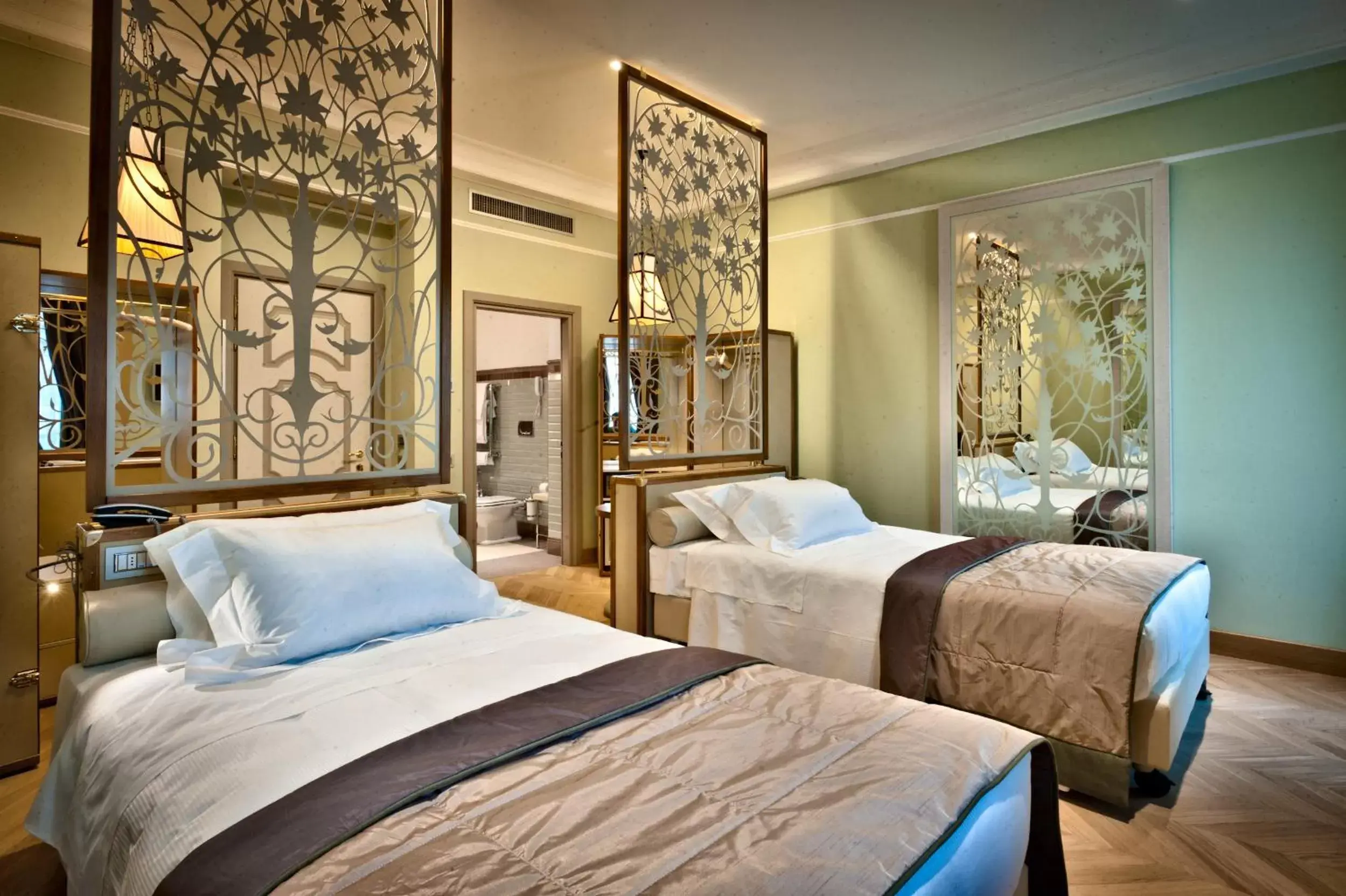 Deluxe Double or Twin Room with Spa Access in Château Monfort - Relais & Châteaux Deluxe Double or Twin Room with Spa Access in Château Monfort - Relais & Châteaux