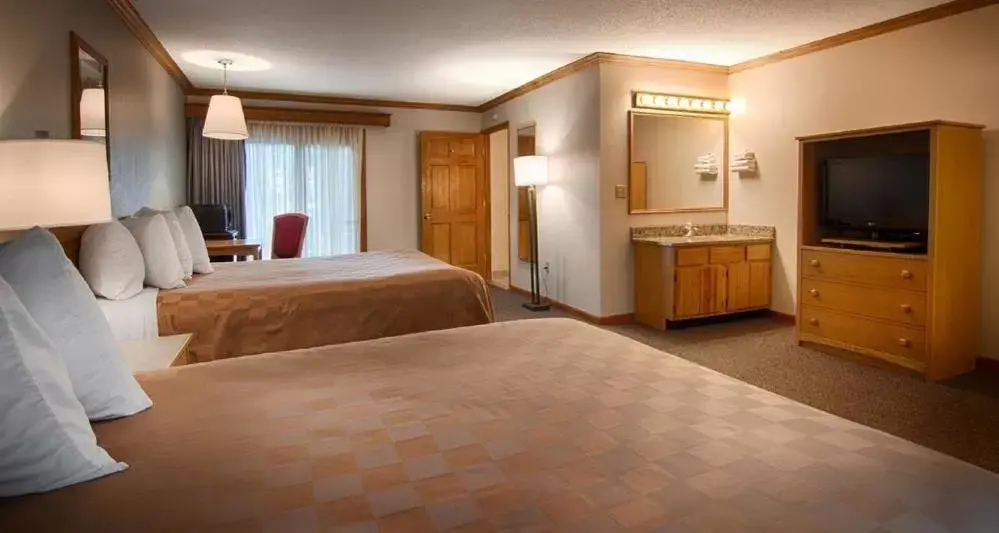 Deluxe Queen Room in Centerstone Resort Lake-Aire Deluxe Queen Room in Centerstone Resort Lake-Aire