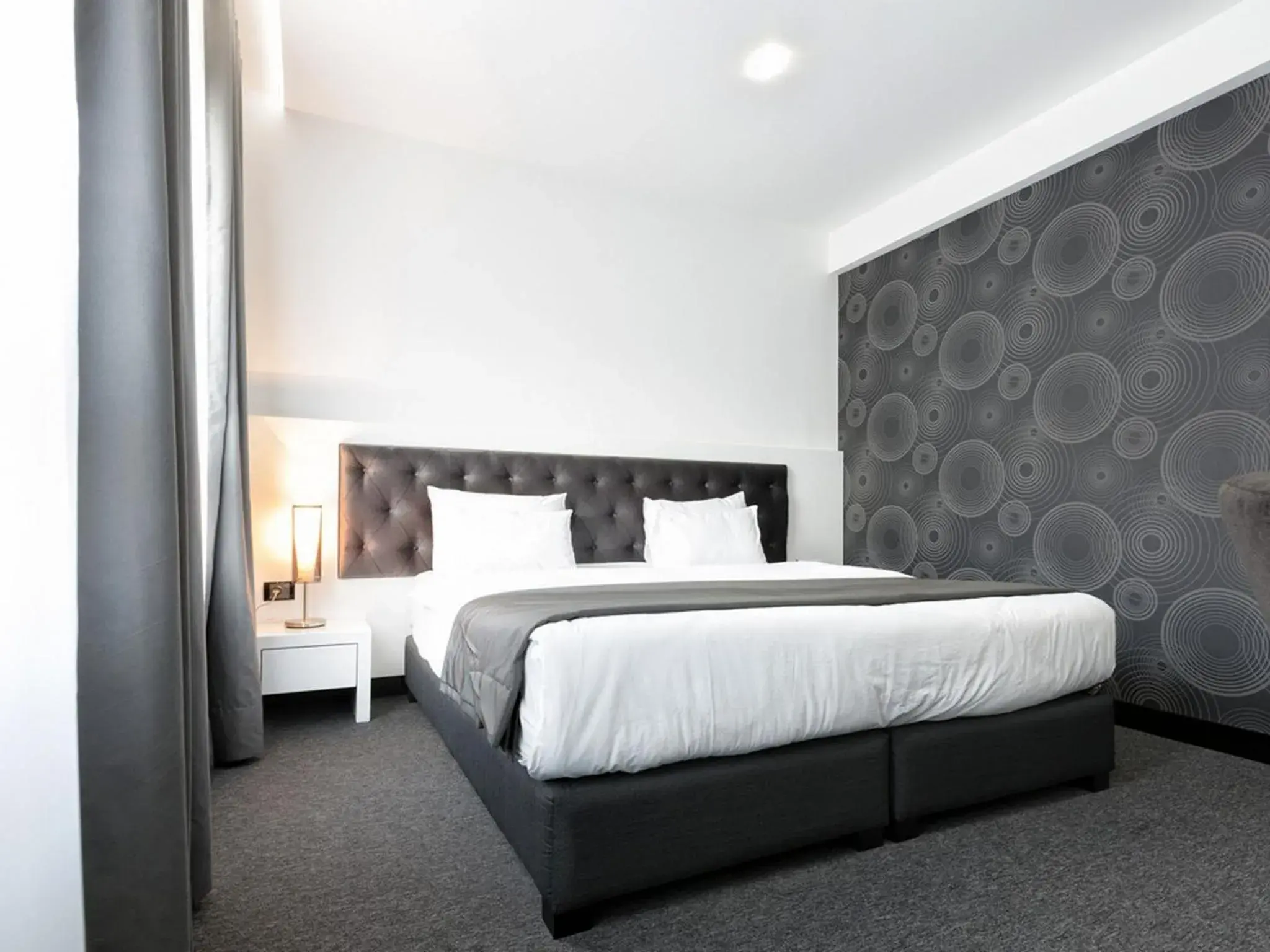 Superior King or Twin Room - single occupancy in Nova City Garni Hotel Signature Collection Superior King or Twin Room - single occupancy in Nova City Garni Hotel Signature Collection