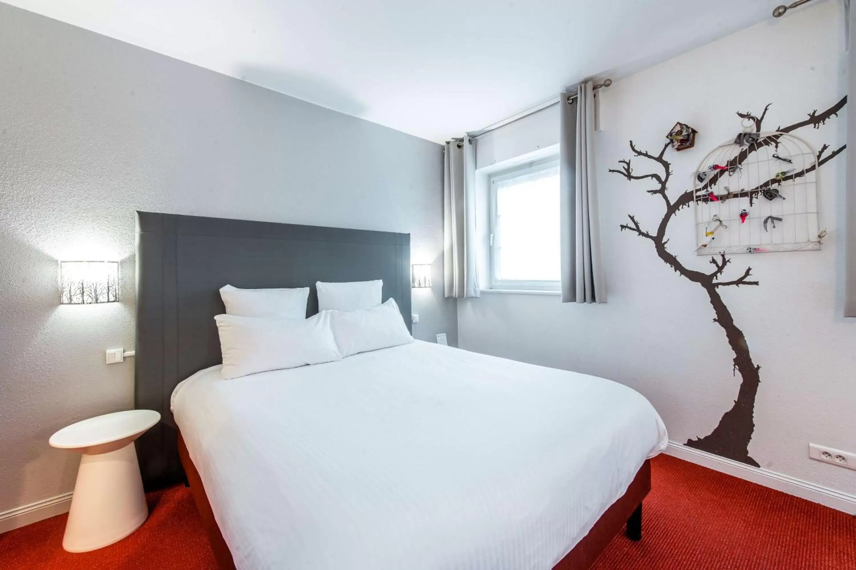 Comfort Double Room - located in the building Cigogne accross the street in Best Western Plus Au cheval Blanc à Mulhouse Comfort Double Room - located in the building Cigogne accross the street in Best Western Plus Au cheval Blanc à Mulhouse