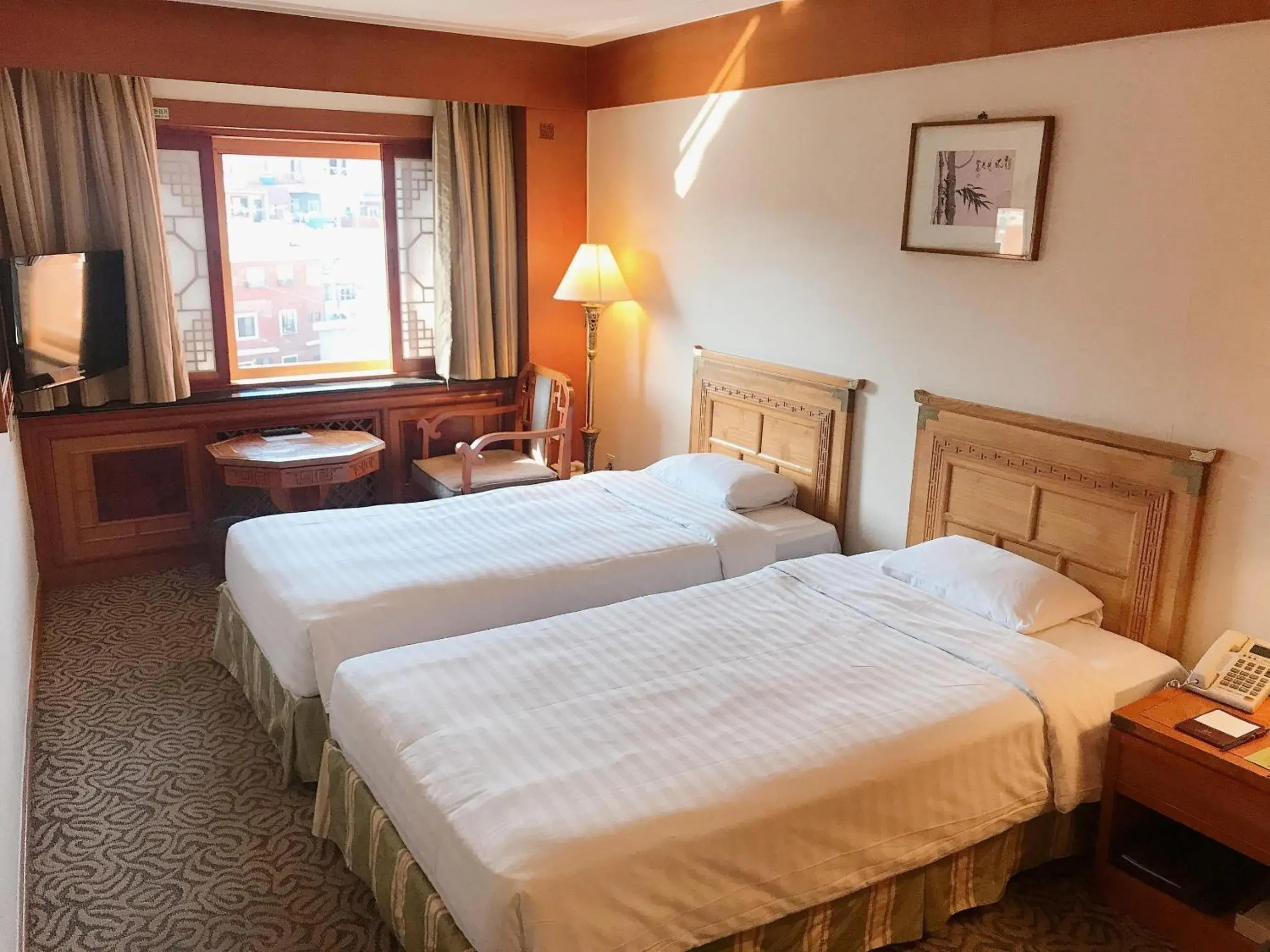 Business Twin Room in Commodore Hotel Busan Business Twin Room in Commodore Hotel Busan