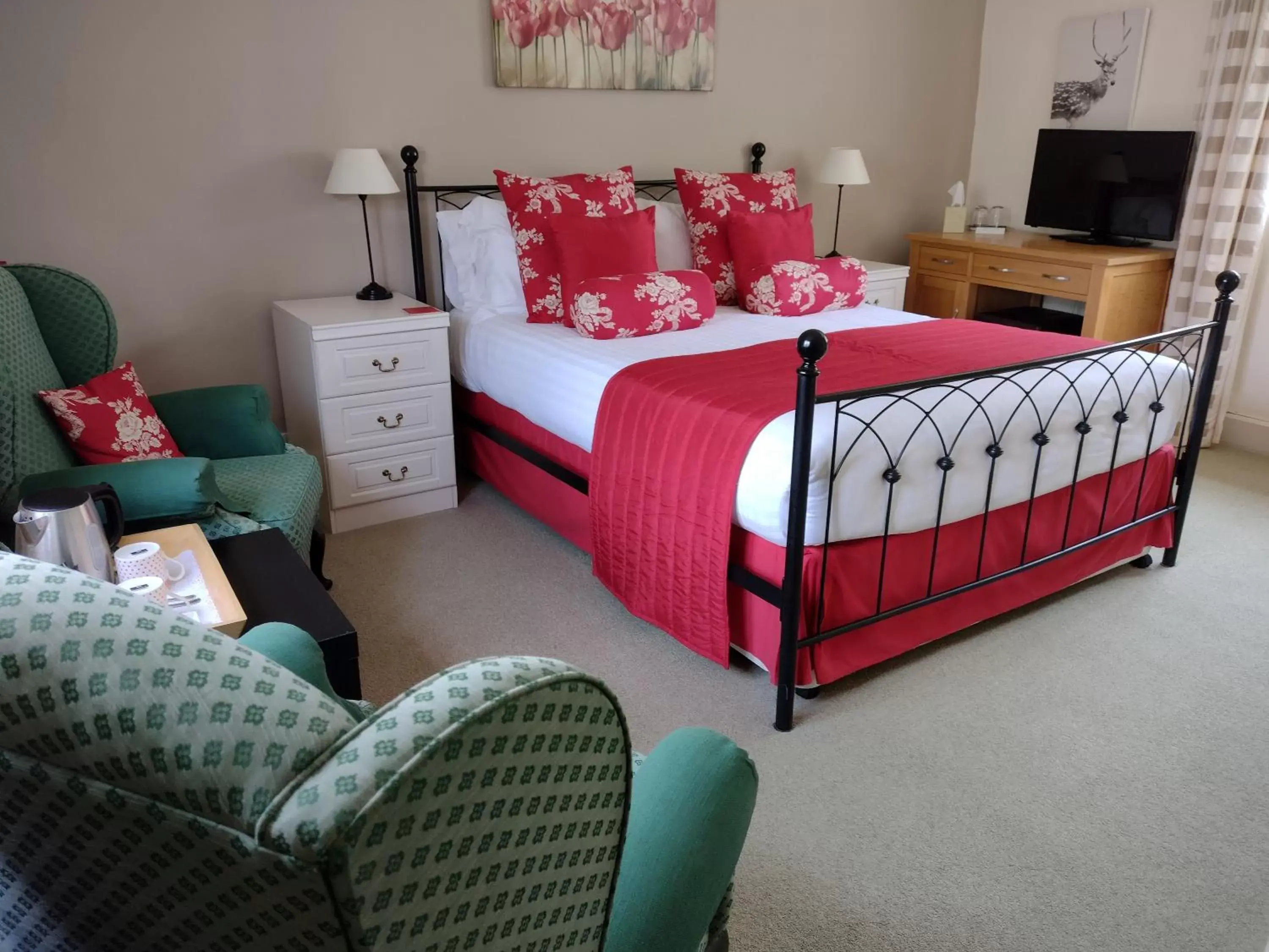 King Room with Garden View in Buckley Farmhouse B & B King Room with Garden View in Buckley Farmhouse B & B