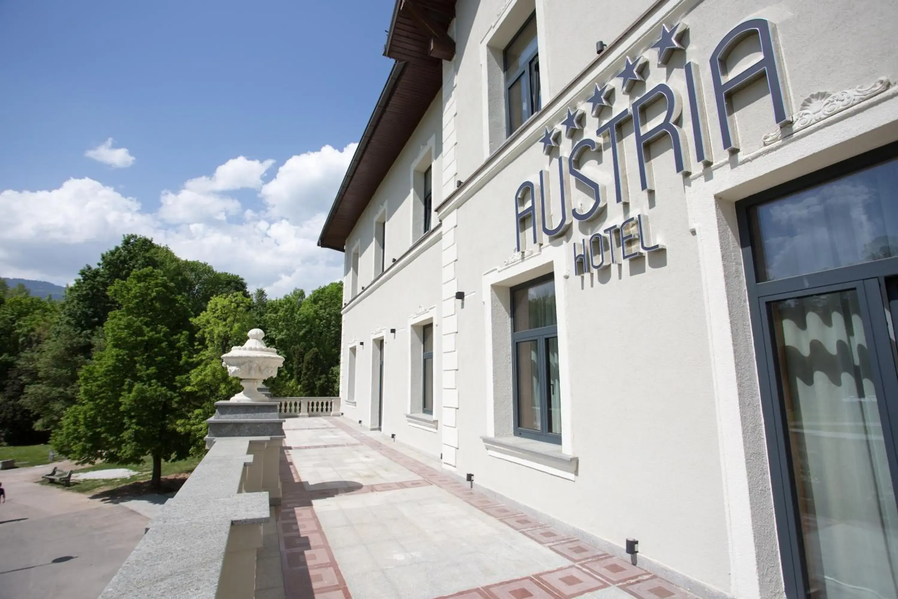 Presidential Suite in Hotel Austria & Bosna Presidential Suite in Hotel Austria & Bosna