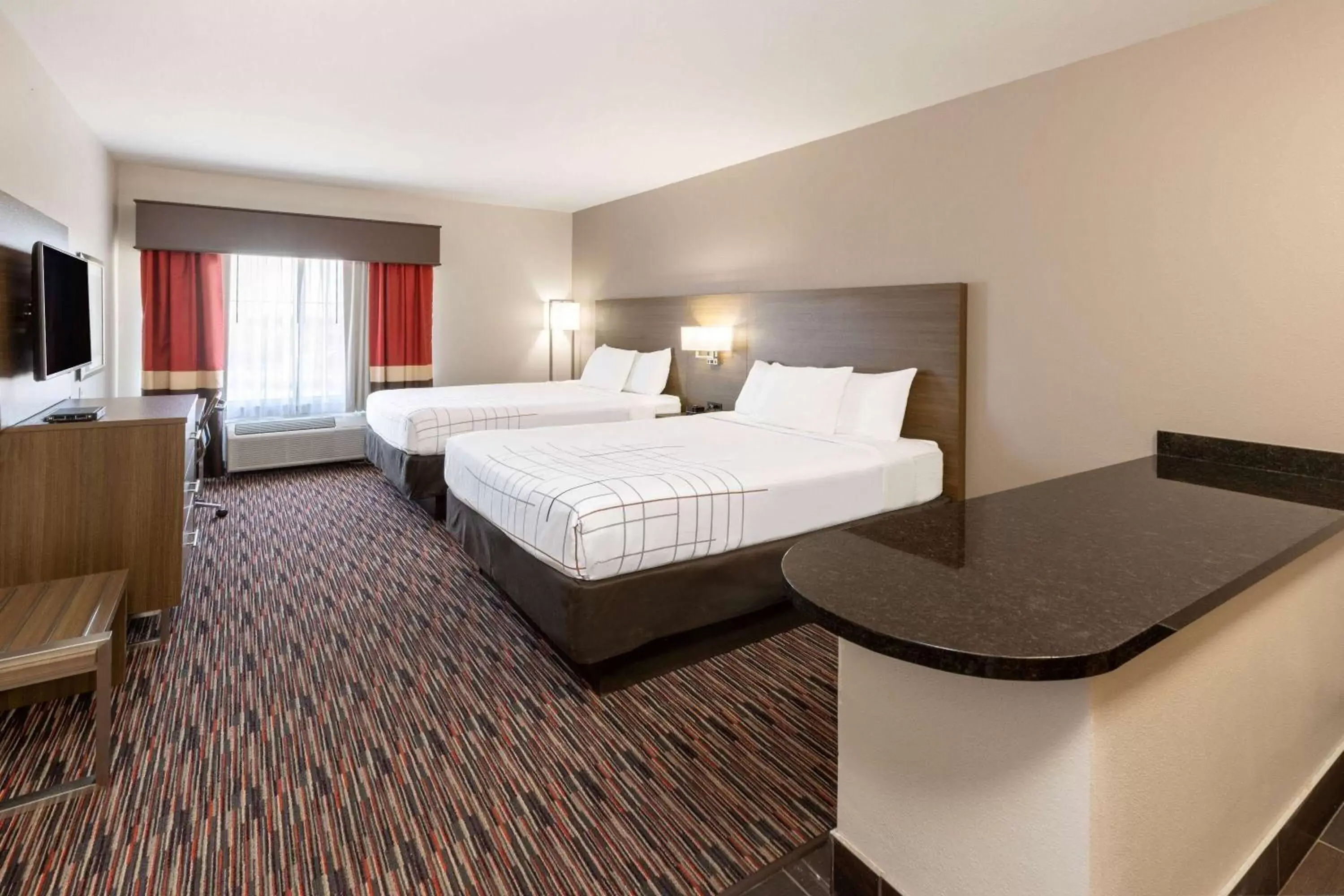 2 Queen Beds, Deluxe, Mobility Accessible Room, Tub w/ Grab Bars, Non-Smoking in La Quinta by Wyndham Wichita Falls - MSU Area 2 Queen Beds, Deluxe, Mobility Accessible Room, Tub w/ Grab Bars, Non-Smoking in La Quinta by Wyndham Wichita Falls - MSU Area