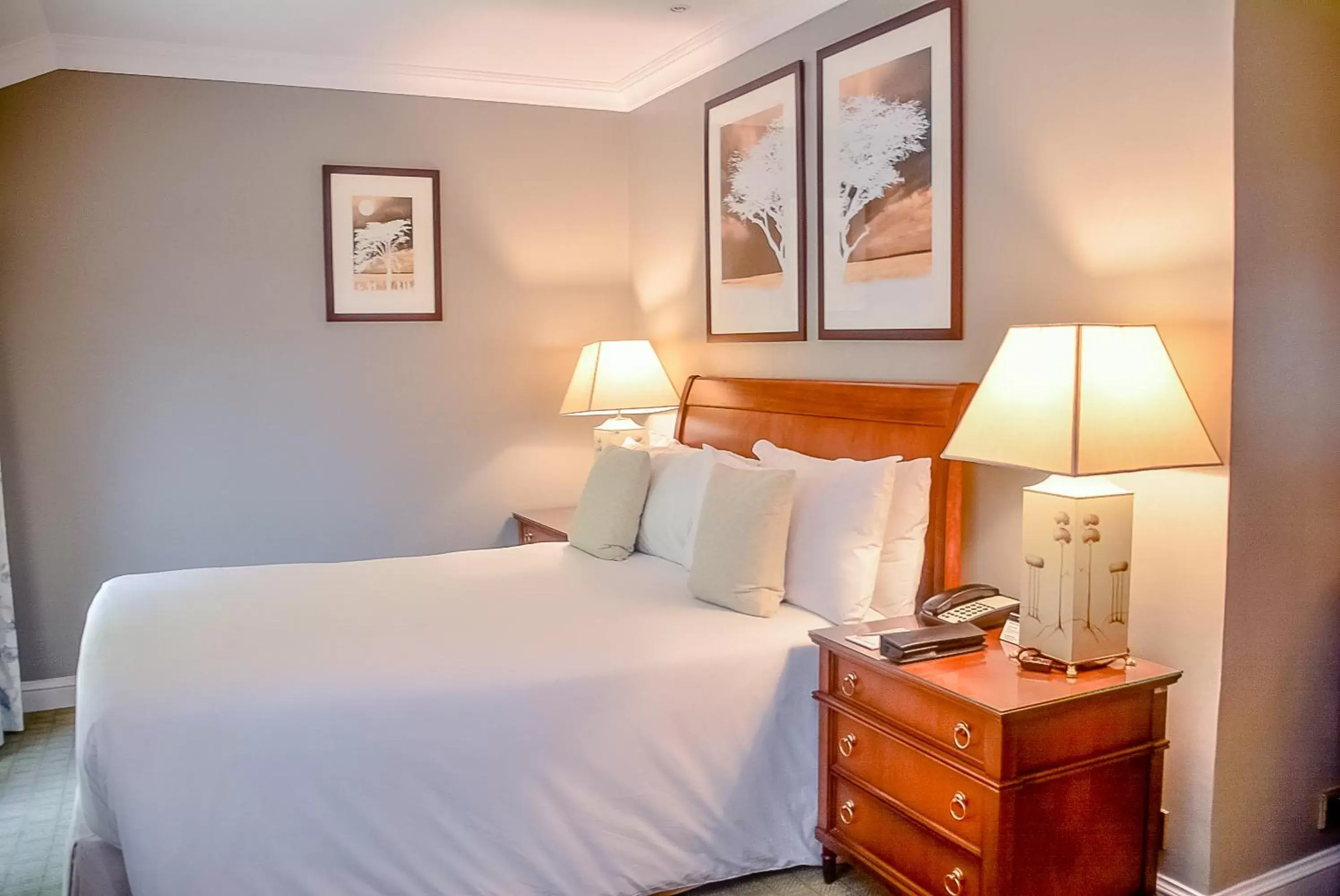 Fairmont Queen Room in Fairmont The Norfolk Fairmont Queen Room in Fairmont The Norfolk