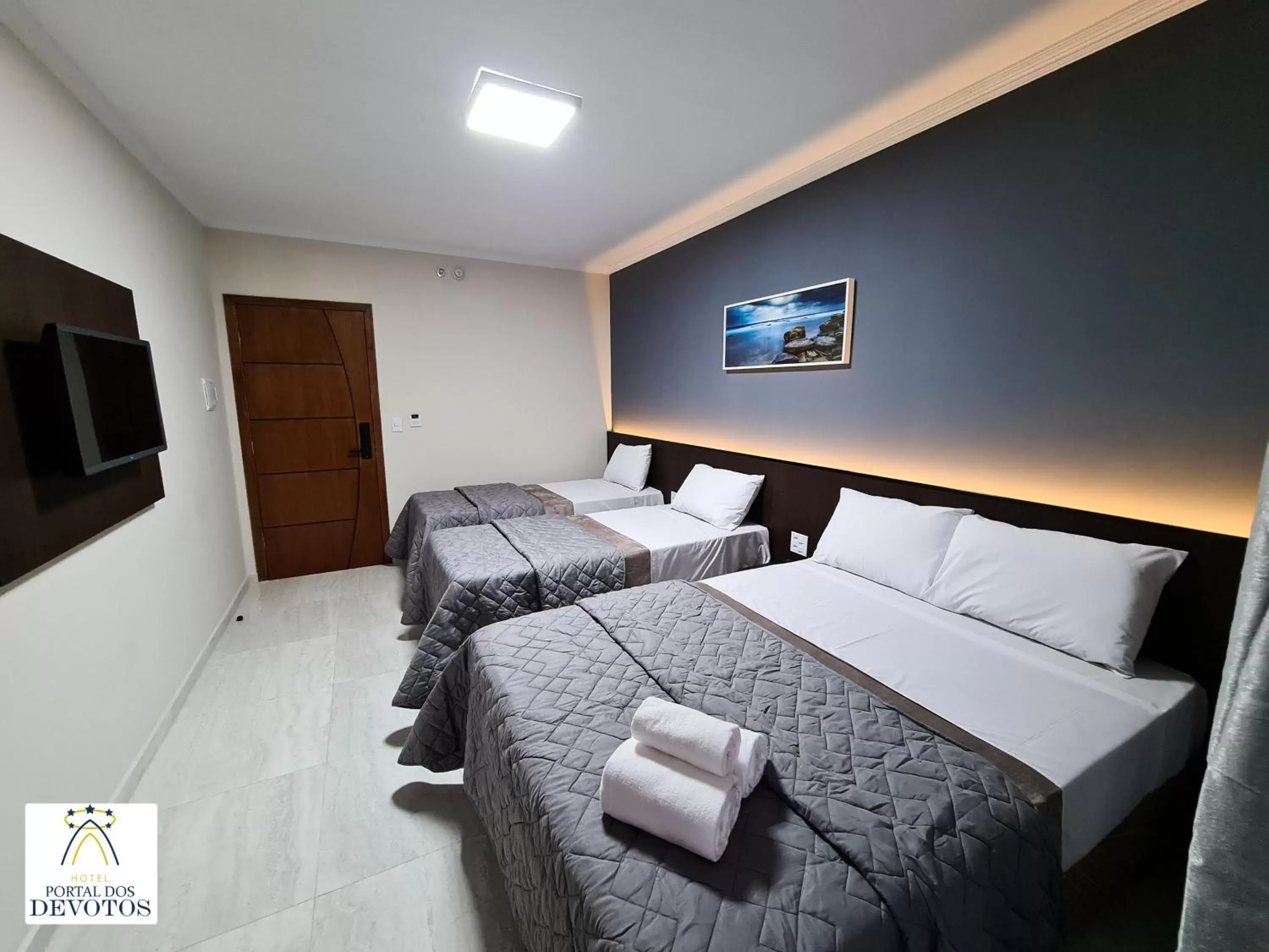 Standard Triple Room in Hotel Portal dos Devotos Standard Triple Room in Hotel Portal dos Devotos