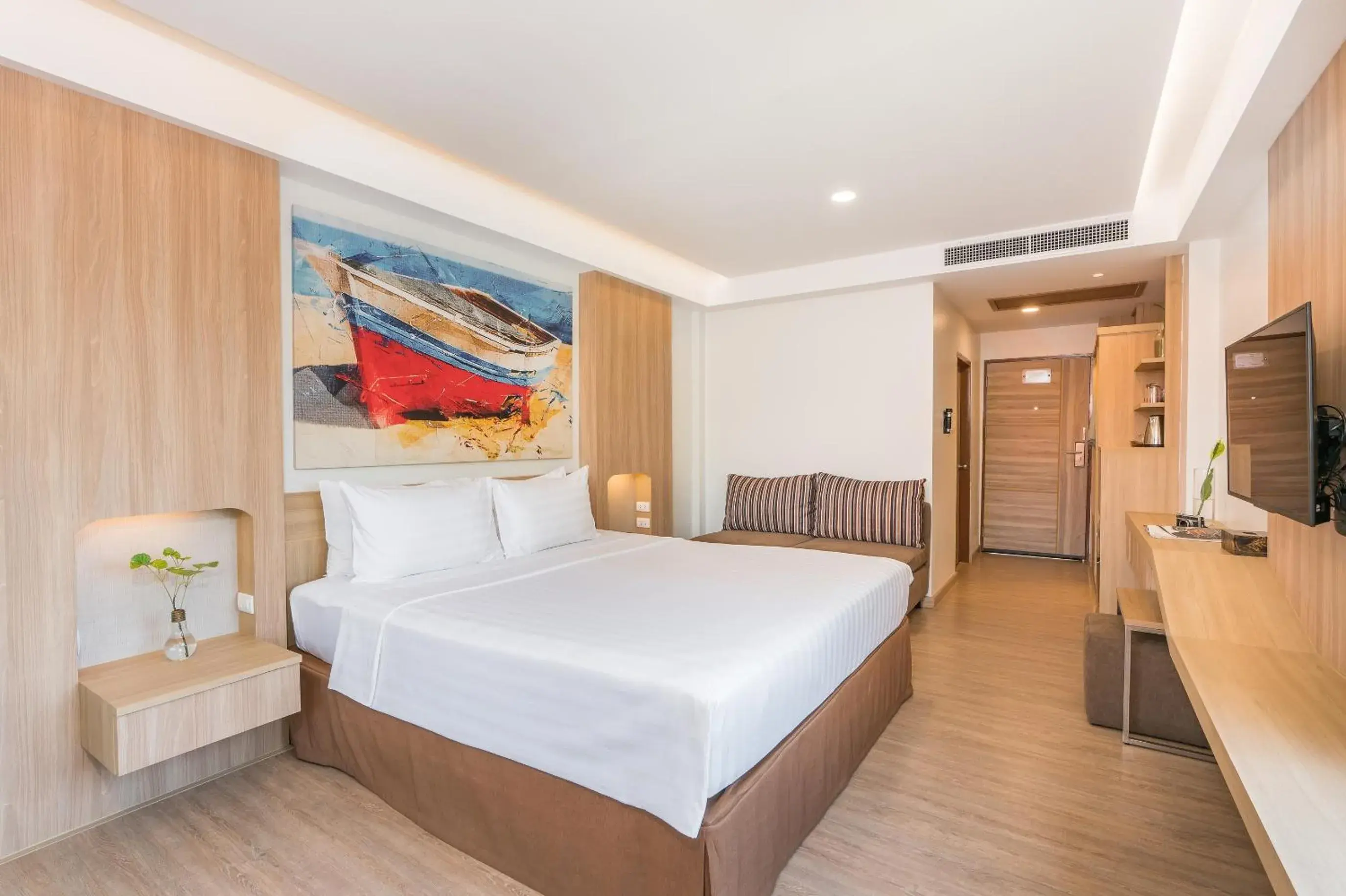 Deluxe Building in Chaba Cabana Beach Resort Deluxe Building in Chaba Cabana Beach Resort