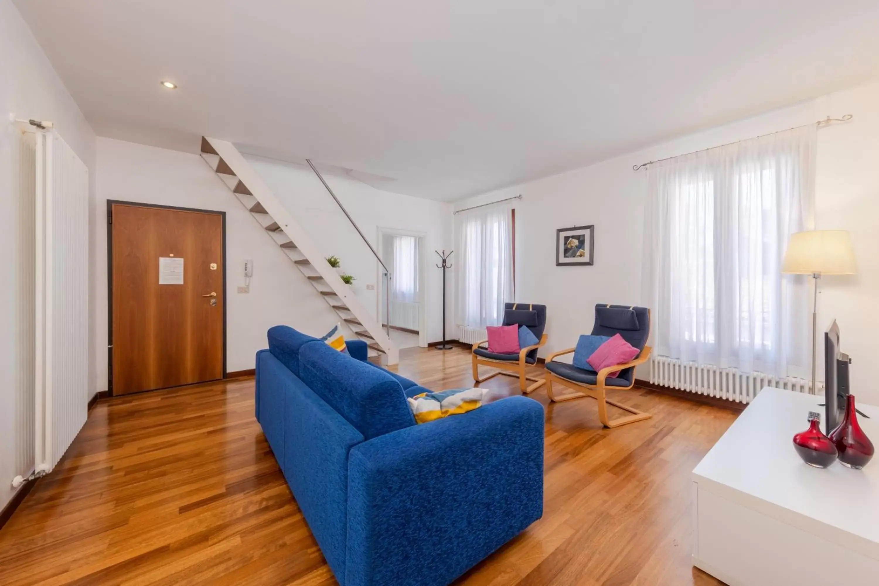 Three-Bedroom Apartment with Canal View in Corte Nova Three-Bedroom Apartment with Canal View in Corte Nova