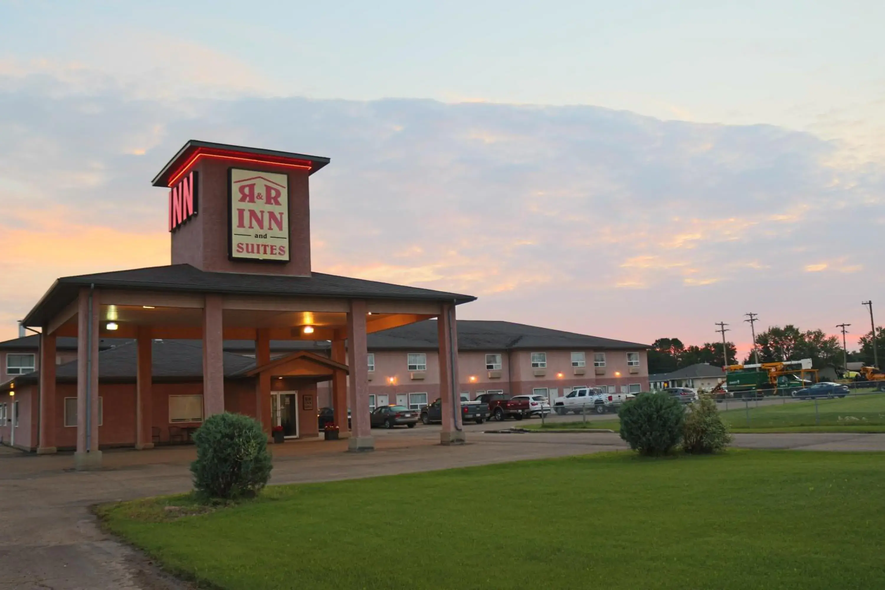 R&R Inn & Suites R&R Inn & Suites