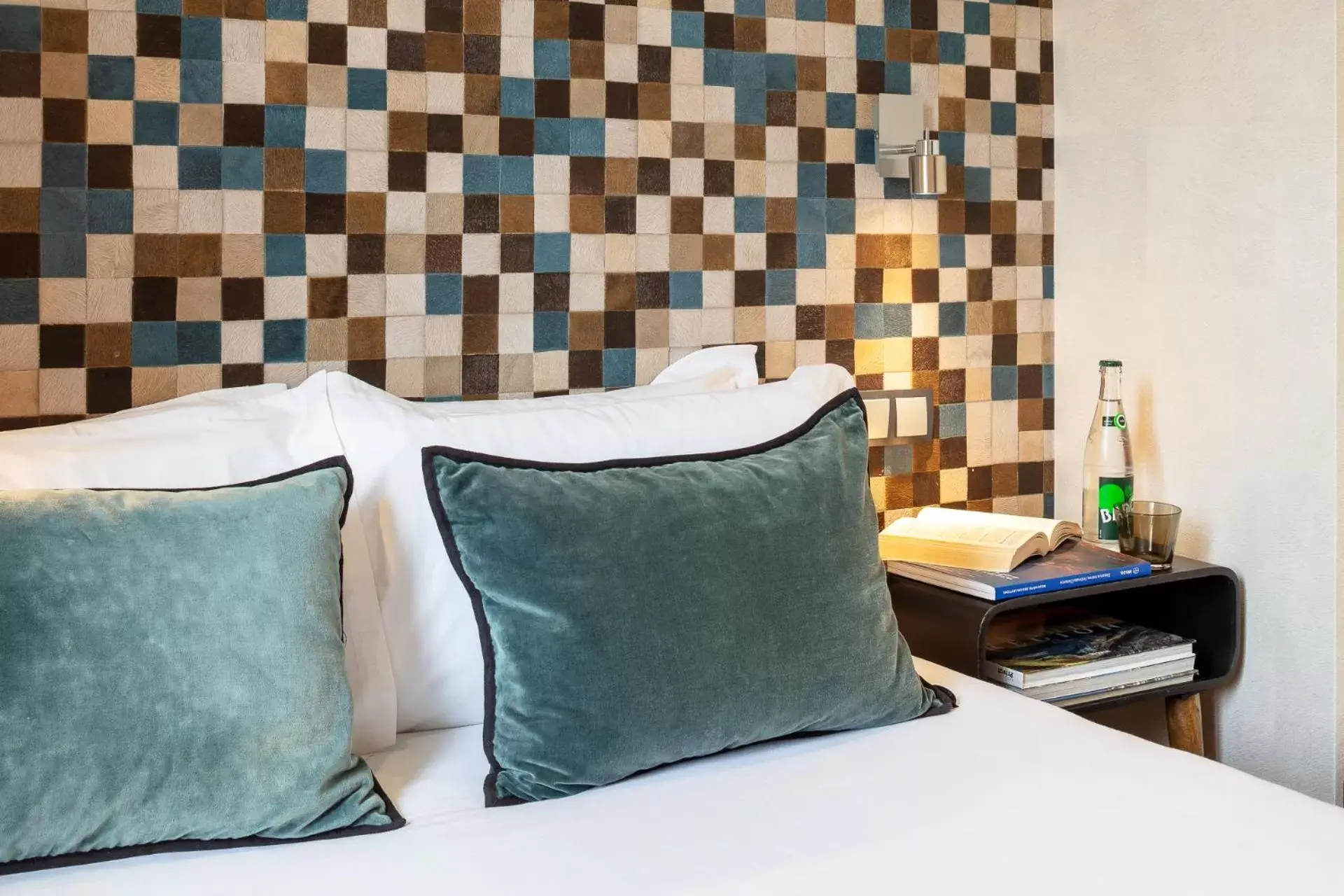 Classic Double Room in Hotel des Arceaux Classic Double Room in Hotel des Arceaux