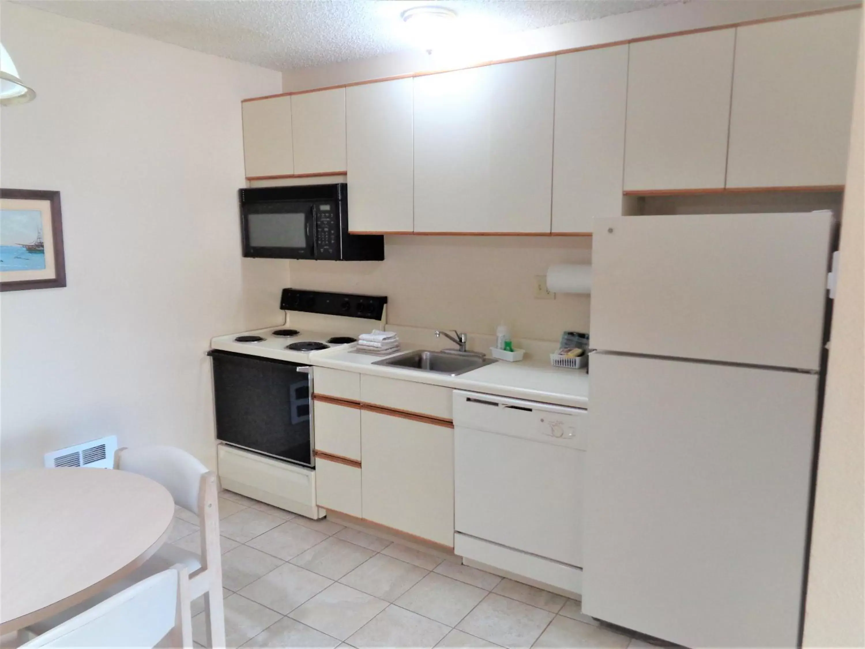 1 Bedroom, 2 Queens, Non-View, Dog Friendly in The Polynesian Resort 1 Bedroom, 2 Queens, Non-View, Dog Friendly in The Polynesian Resort