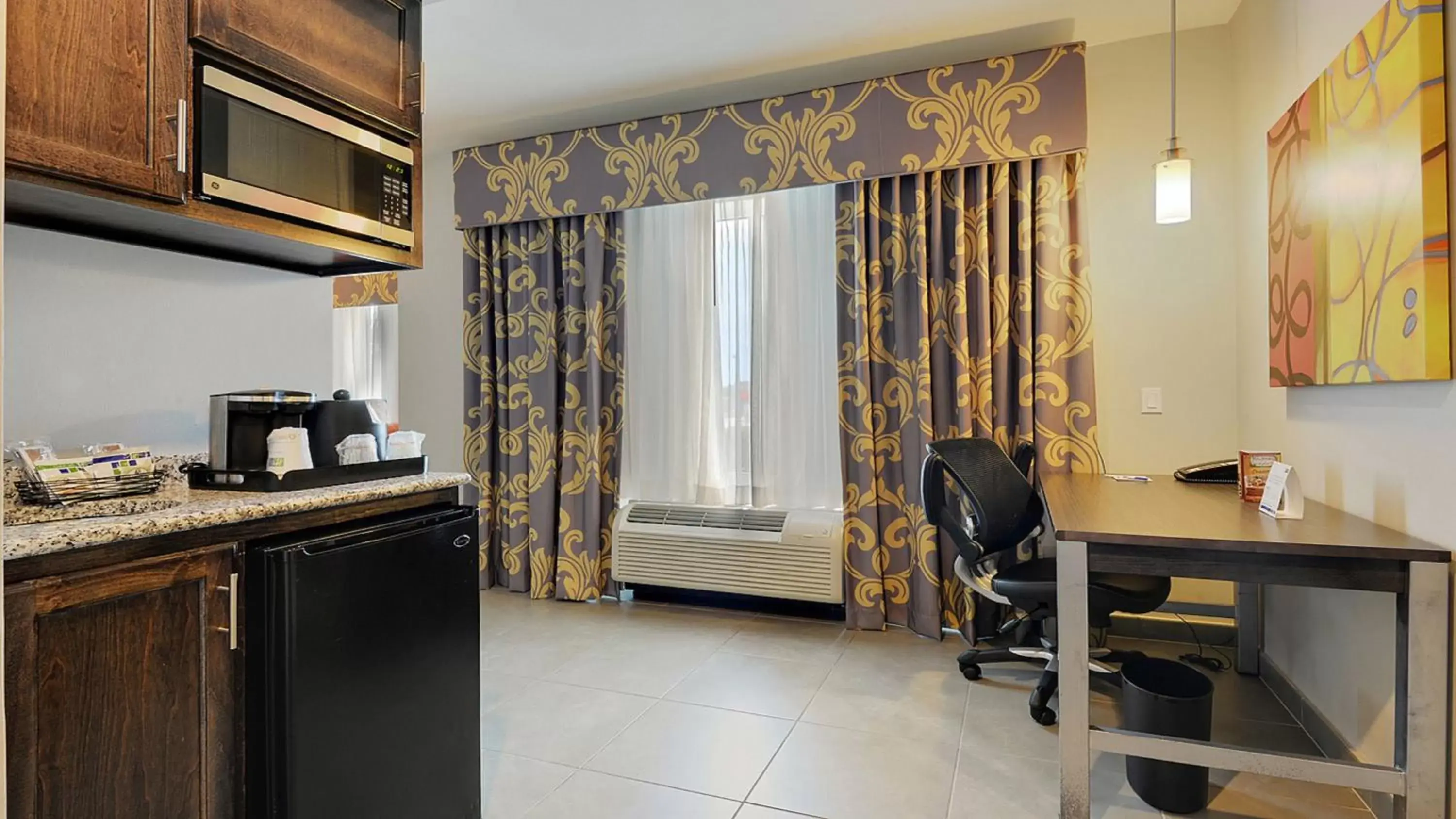 Suite with Two Queen Beds in Holiday Inn Express & Suites Gonzales by IHG Suite with Two Queen Beds in Holiday Inn Express & Suites Gonzales by IHG