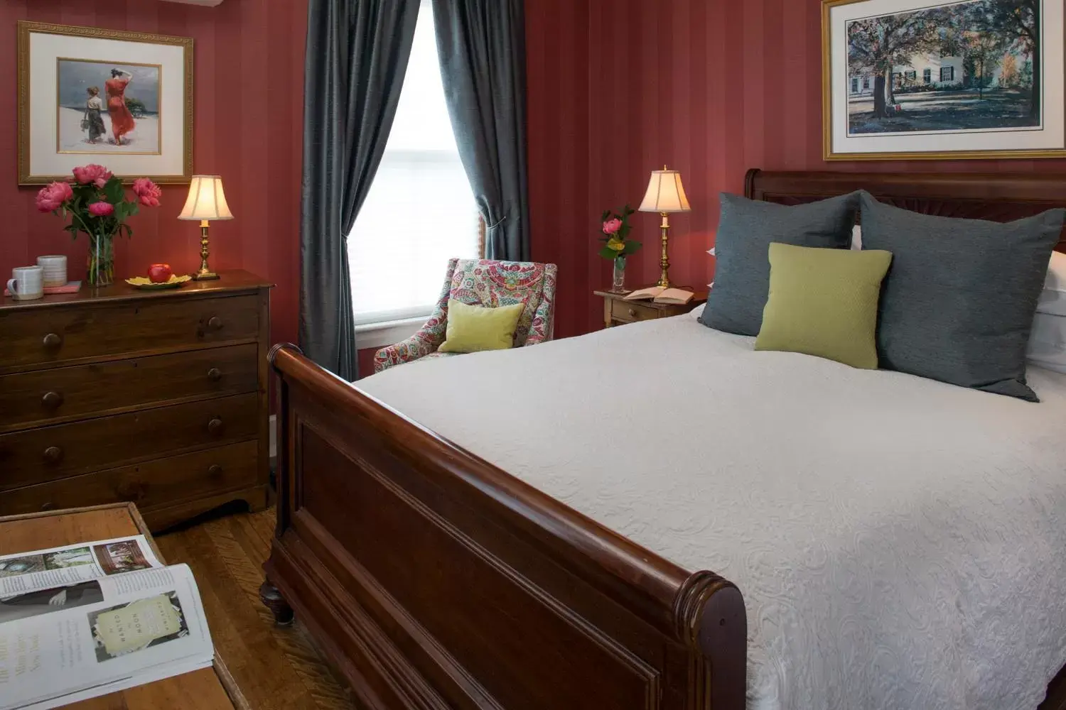 Queen Room in Jackson House Inn Queen Room in Jackson House Inn