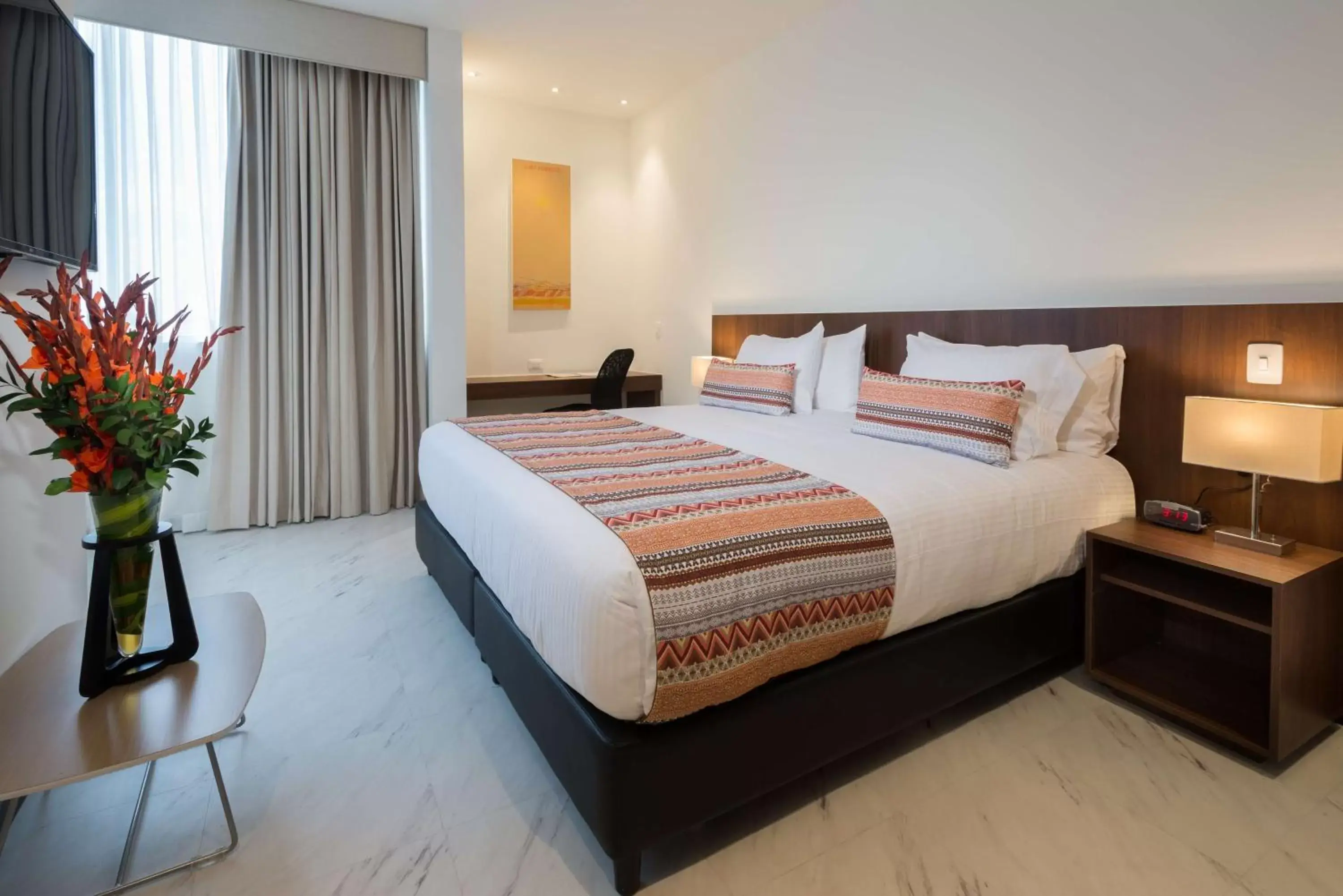 Deluxe King Room - Non-Smoking in Best Western Plus Santa Marta Hotel Deluxe King Room - Non-Smoking in Best Western Plus Santa Marta Hotel