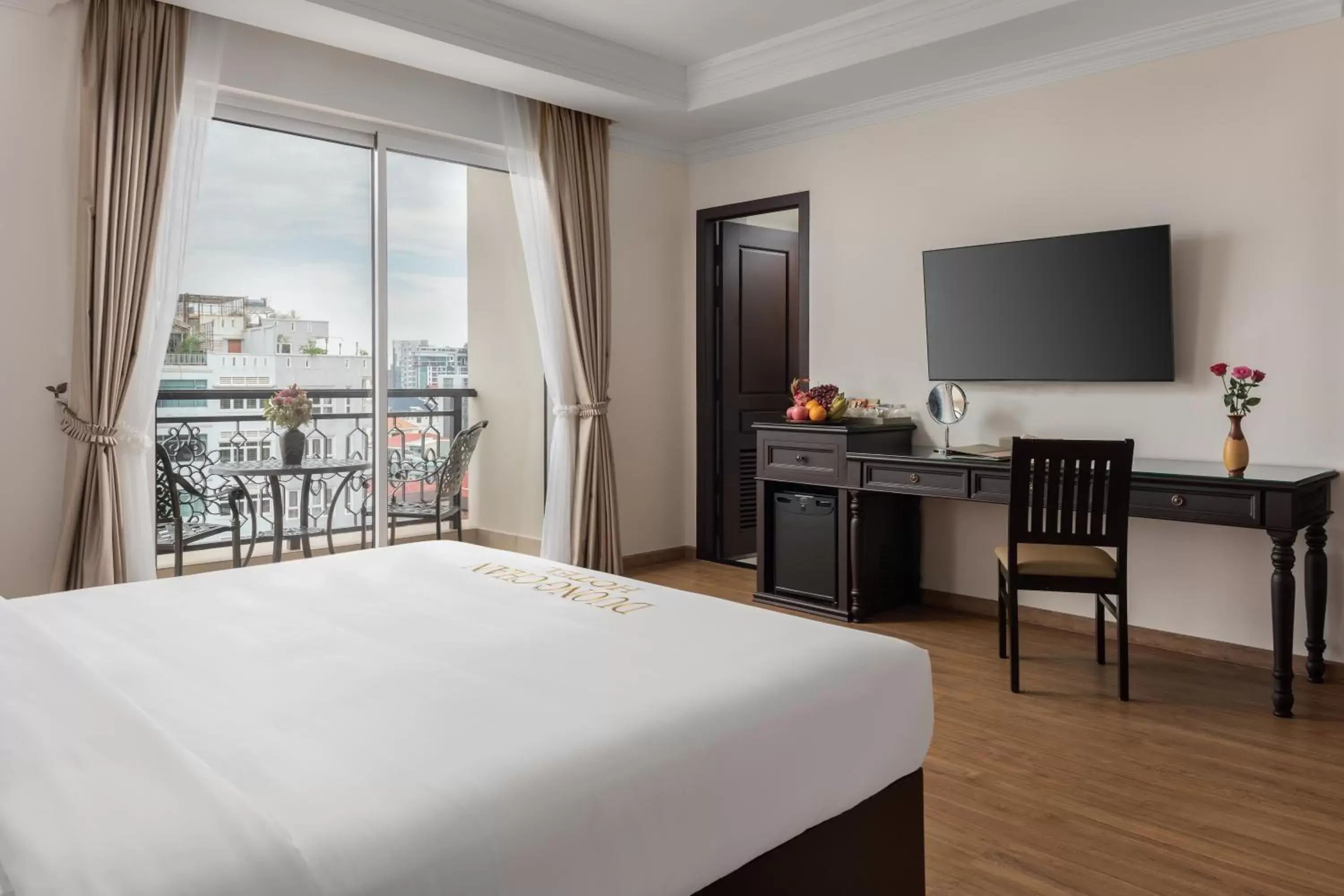 Premier Double Room with Balcony in Duong Chan Hotel Premier Double Room with Balcony in Duong Chan Hotel
