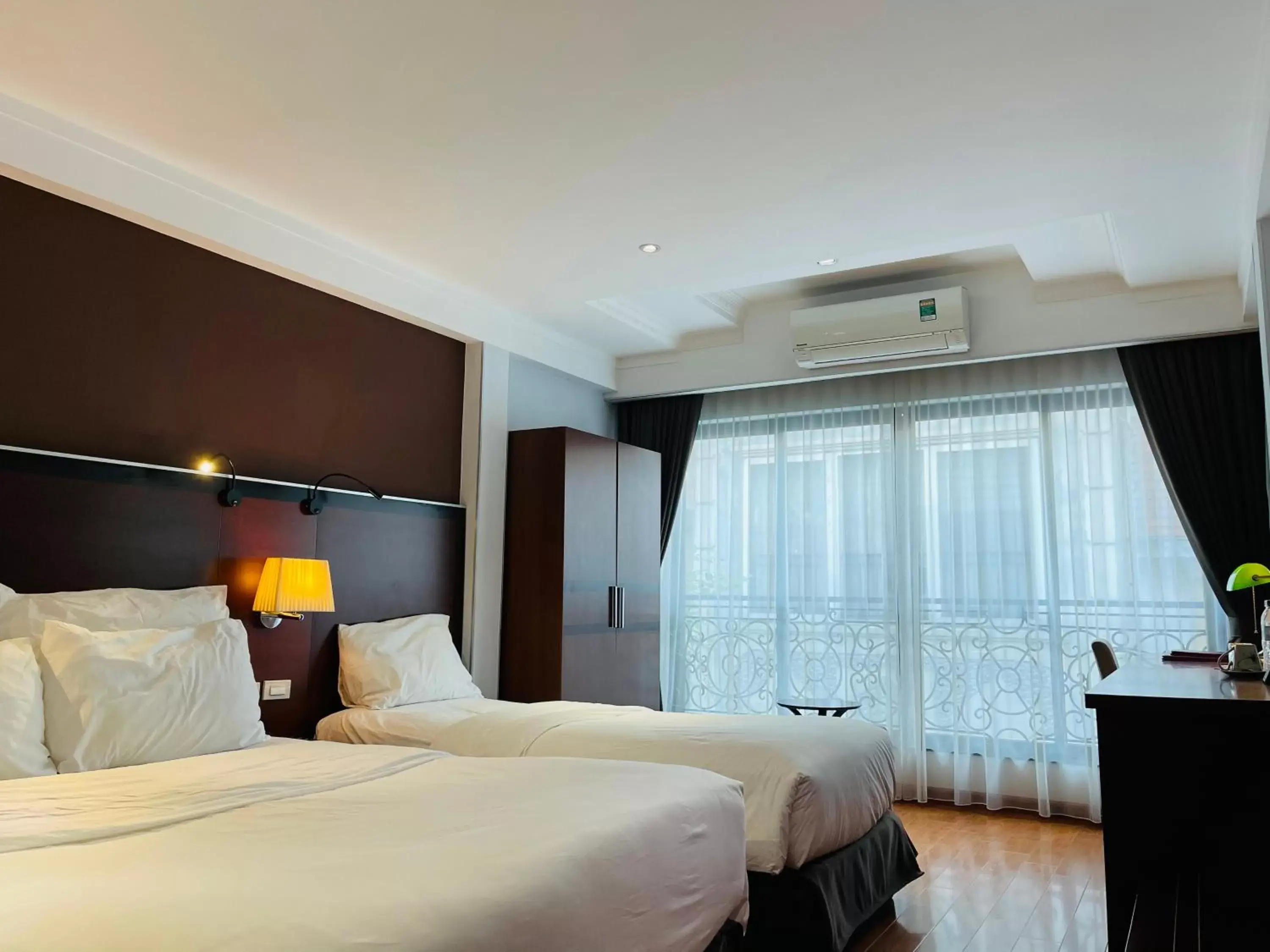 Premium Twin Room in The Vancouver Hotel - Ninh Binh Premium Twin Room in The Vancouver Hotel - Ninh Binh