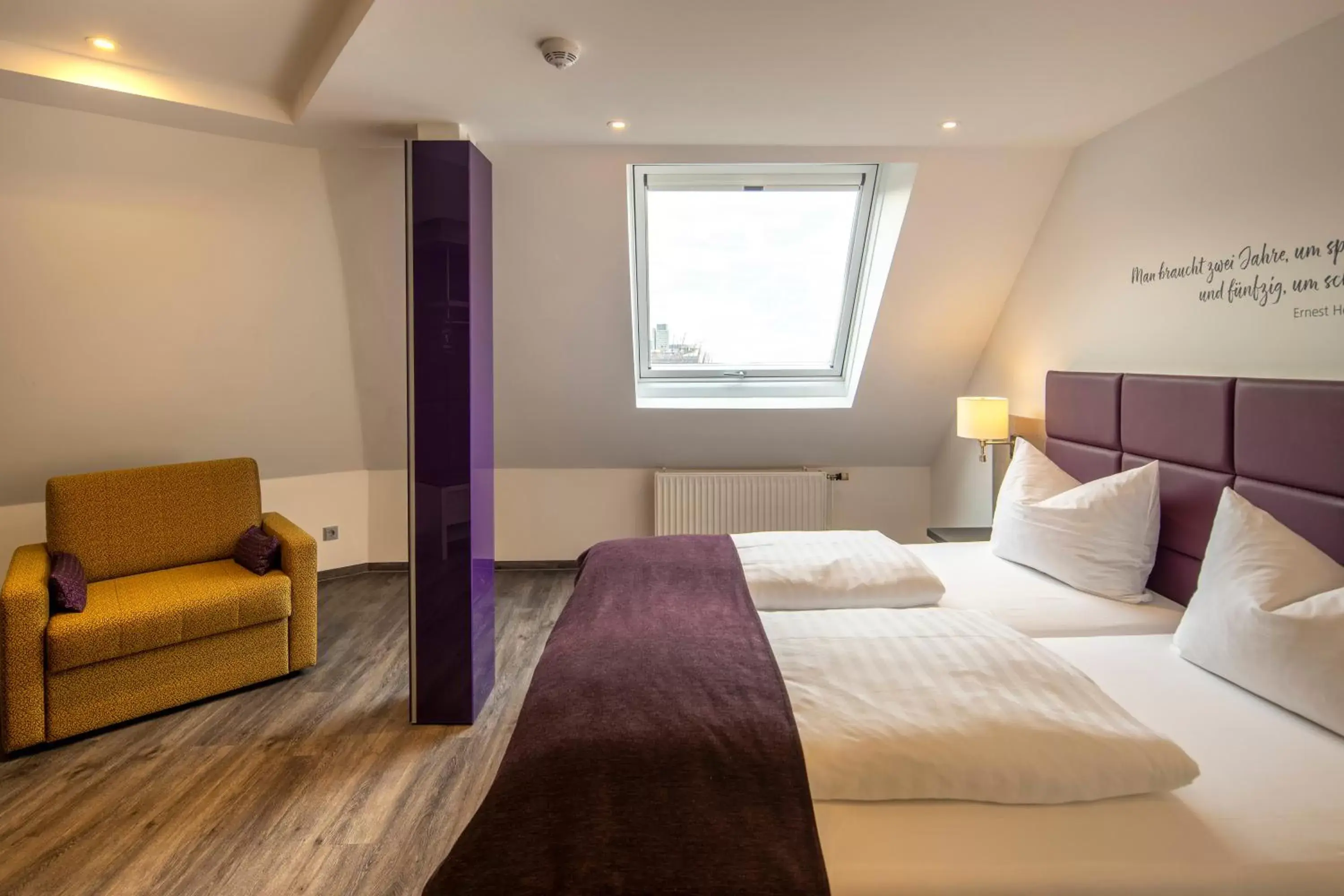 Business Double Room in Hotel Gloria Superior Business Double Room in Hotel Gloria Superior