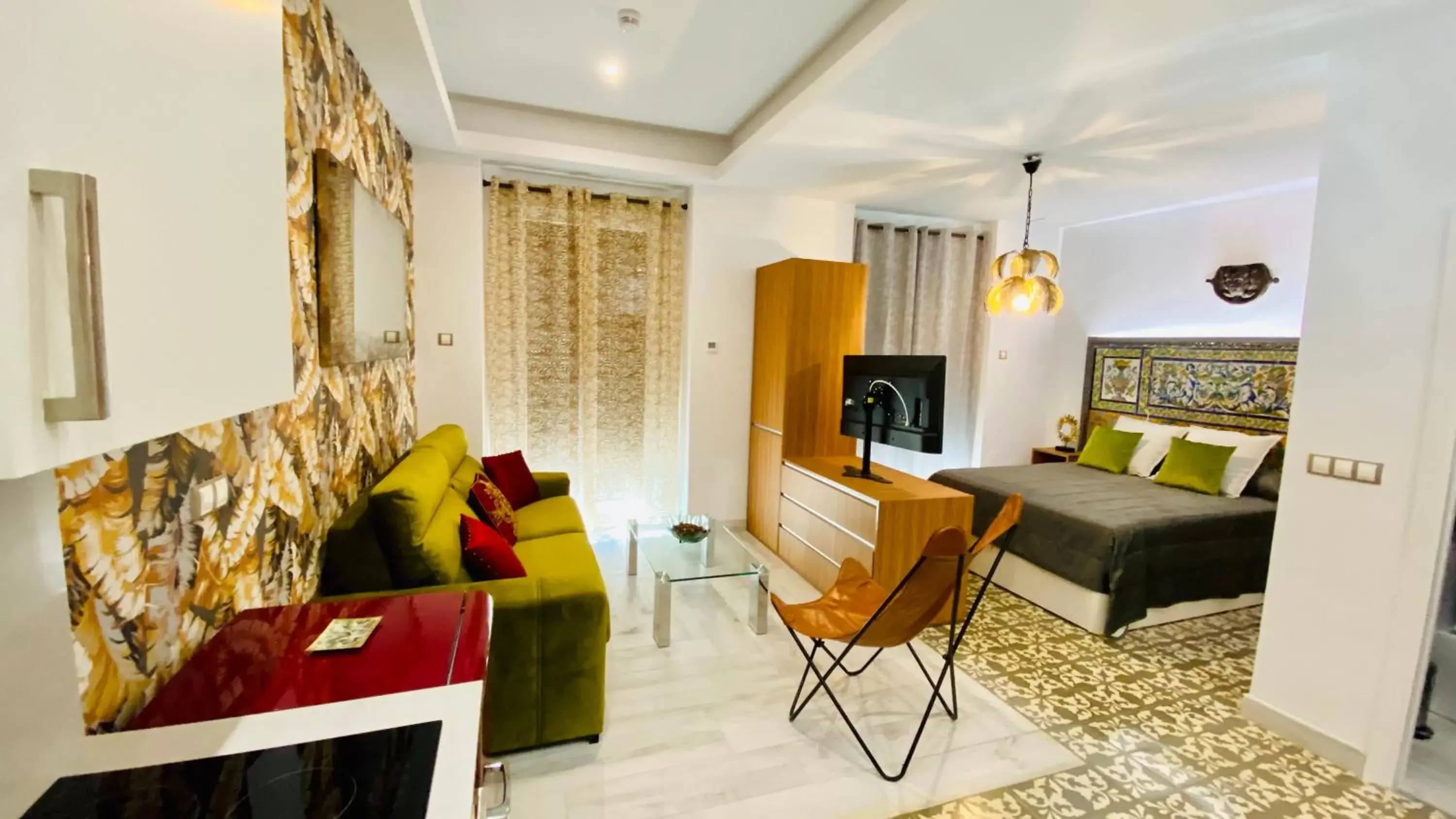 Deluxe Studio in Apartamentos "El Escondite de Triana" Deluxe Studio in Apartamentos "El Escondite de Triana"