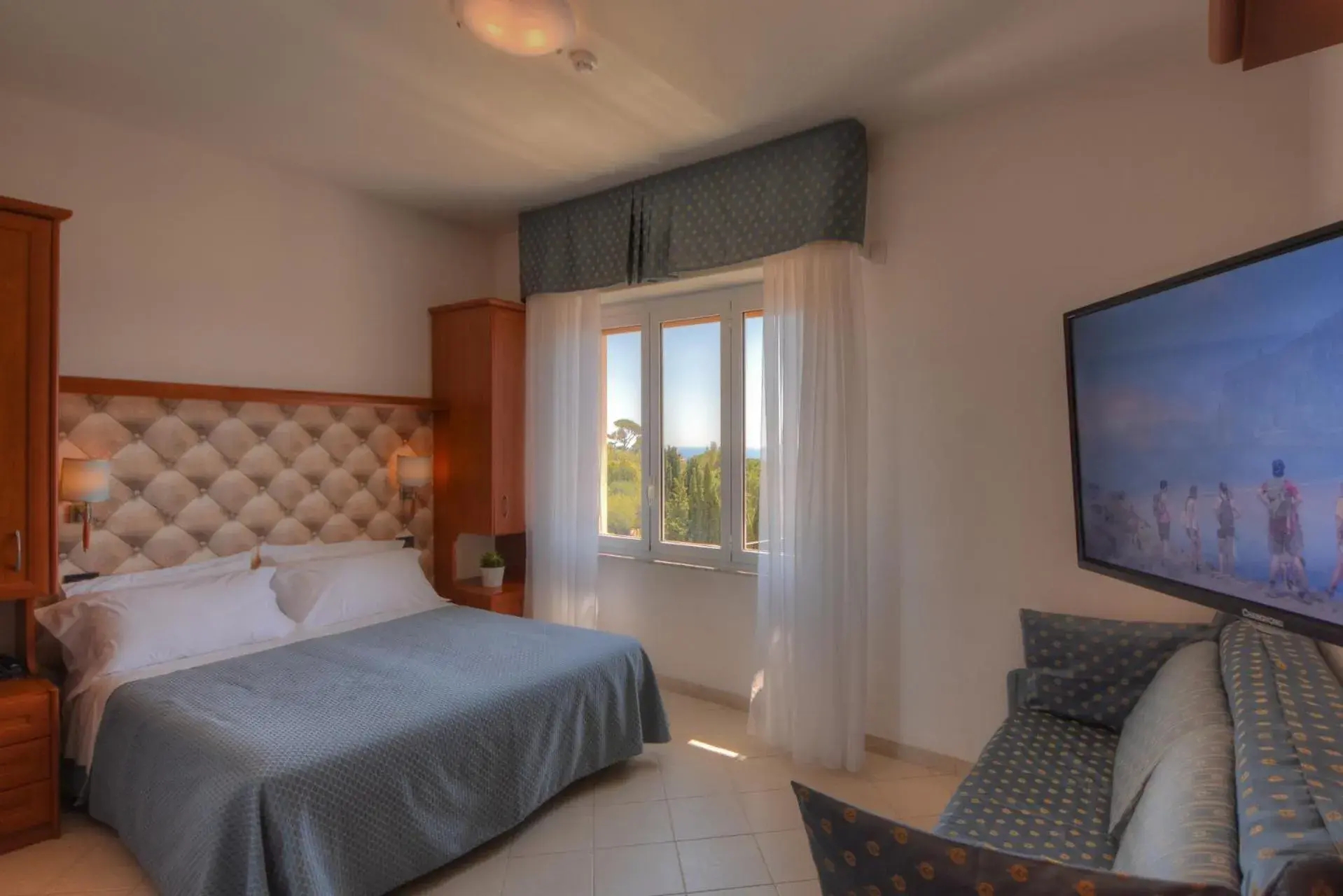 Quadruple Room in Hotel Noris Quadruple Room in Hotel Noris