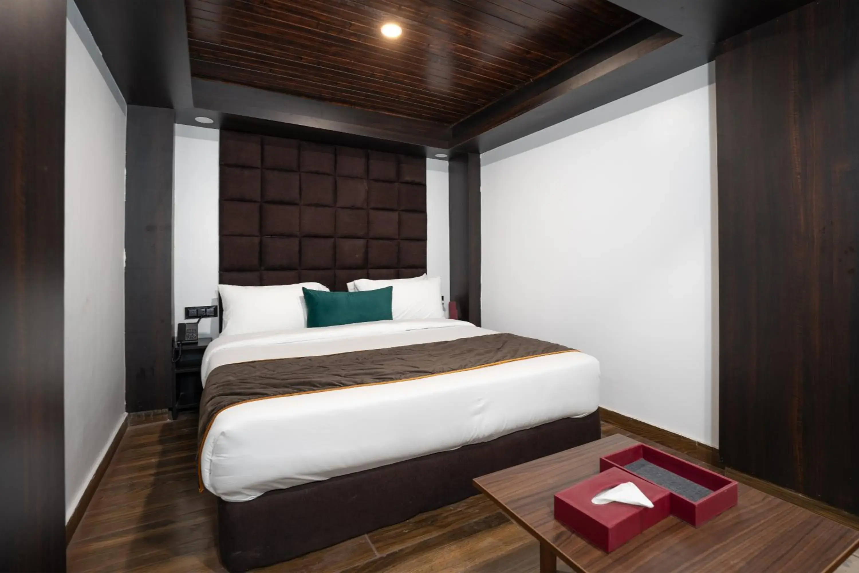 Deluxe Room in The West Gate Posada By Summit Deluxe Room in The West Gate Posada By Summit