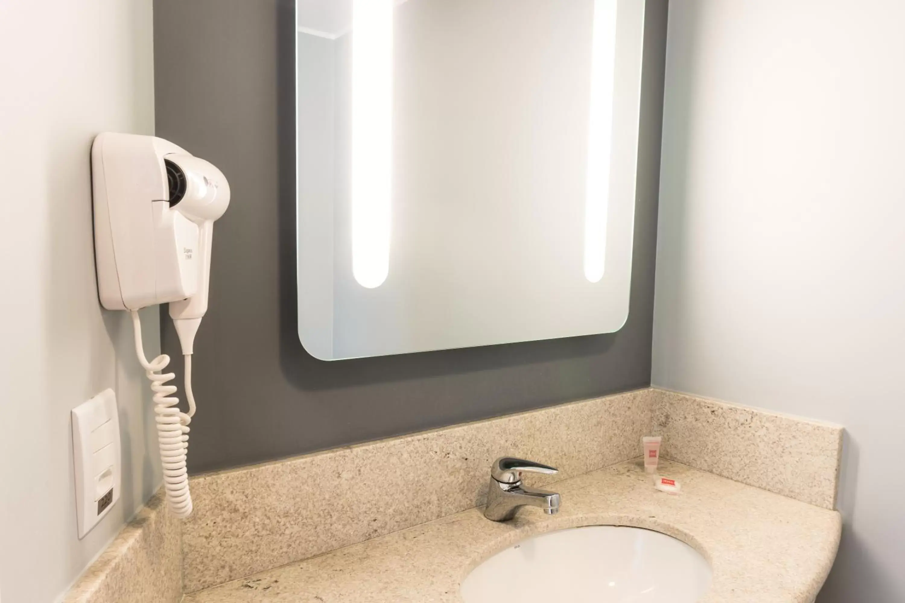 Adapted Standard Double Room - single occupancy in ibis Rio Porto Atlantico Adapted Standard Double Room - single occupancy in ibis Rio Porto Atlantico