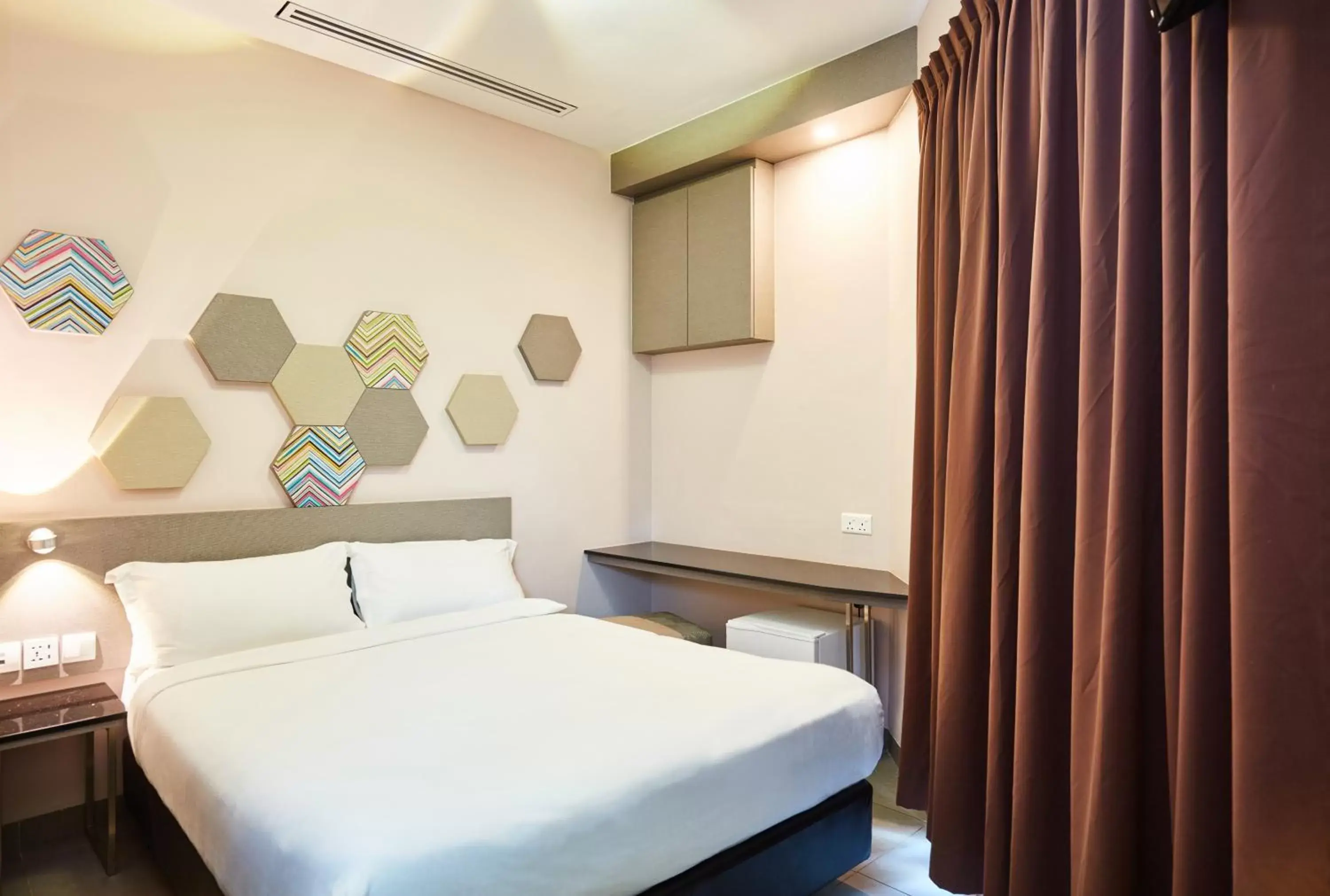 Superior Double Room in ibis budget Singapore Imperial Superior Double Room in ibis budget Singapore Imperial