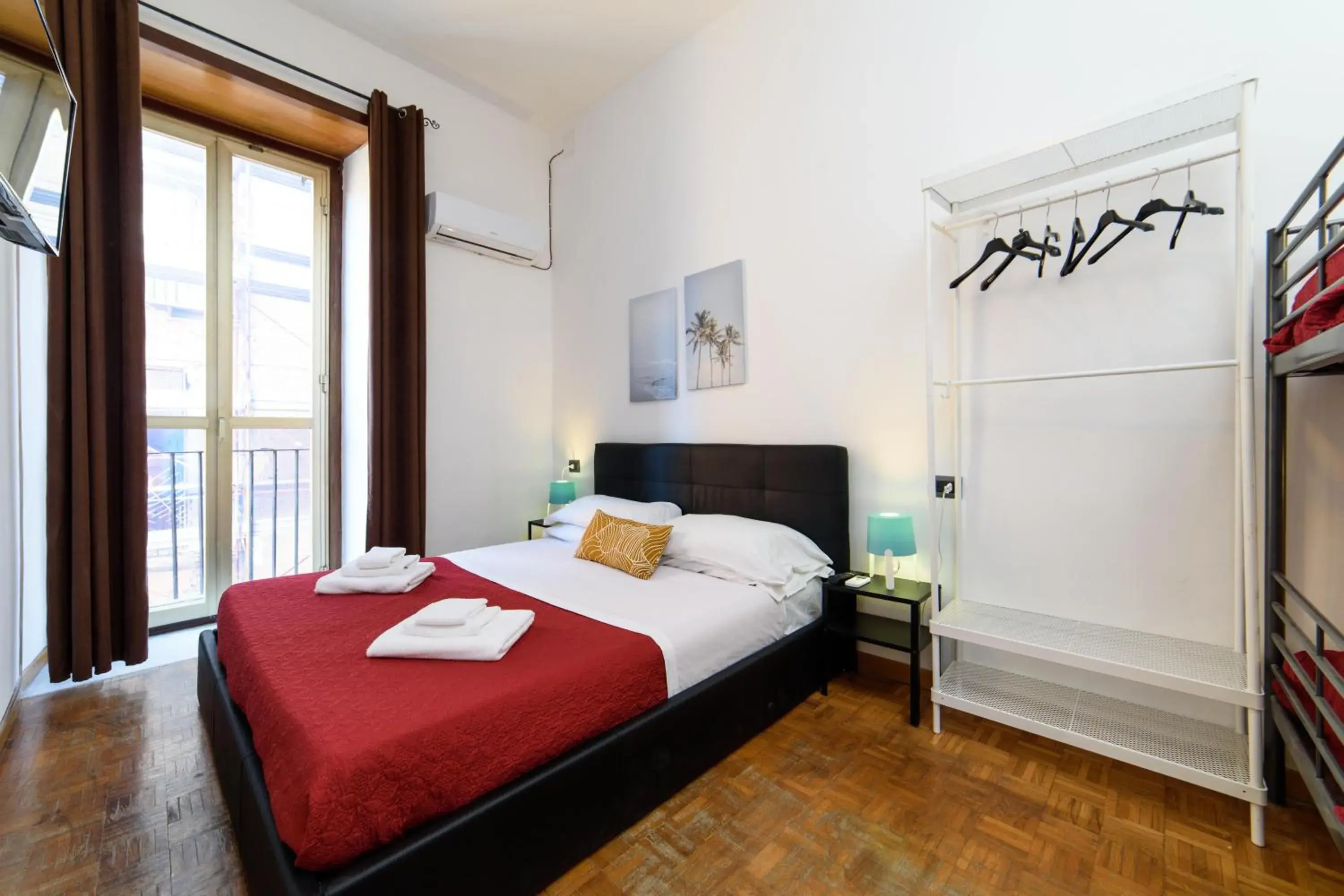 Inside Chiaia Rooms Inside Chiaia Rooms