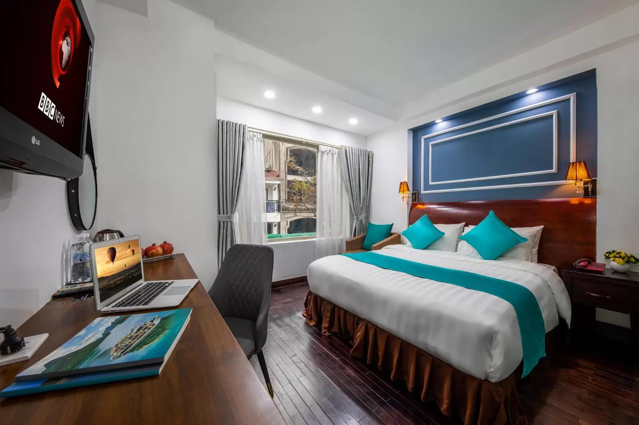 Suite with City View in Hanoi Sisters Boutique Hotel & Spa & Travel Suite with City View in Hanoi Sisters Boutique Hotel & Spa & Travel