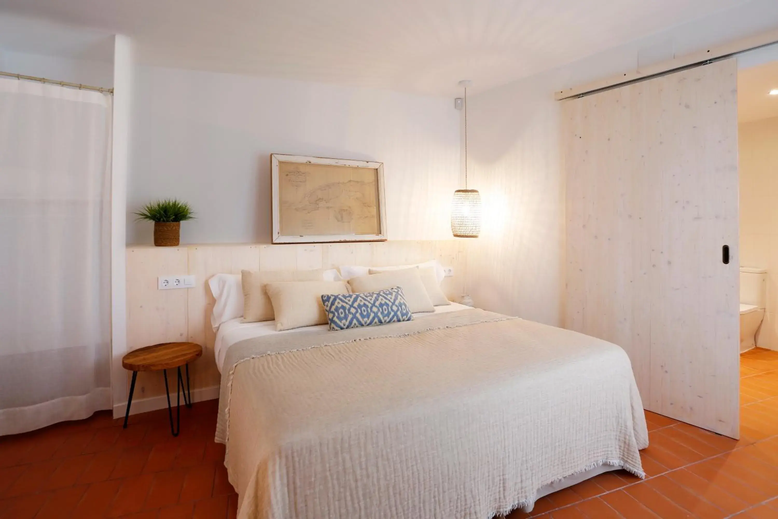 Double Room - Disability Access in Hostal Ses Negres Double Room - Disability Access in Hostal Ses Negres