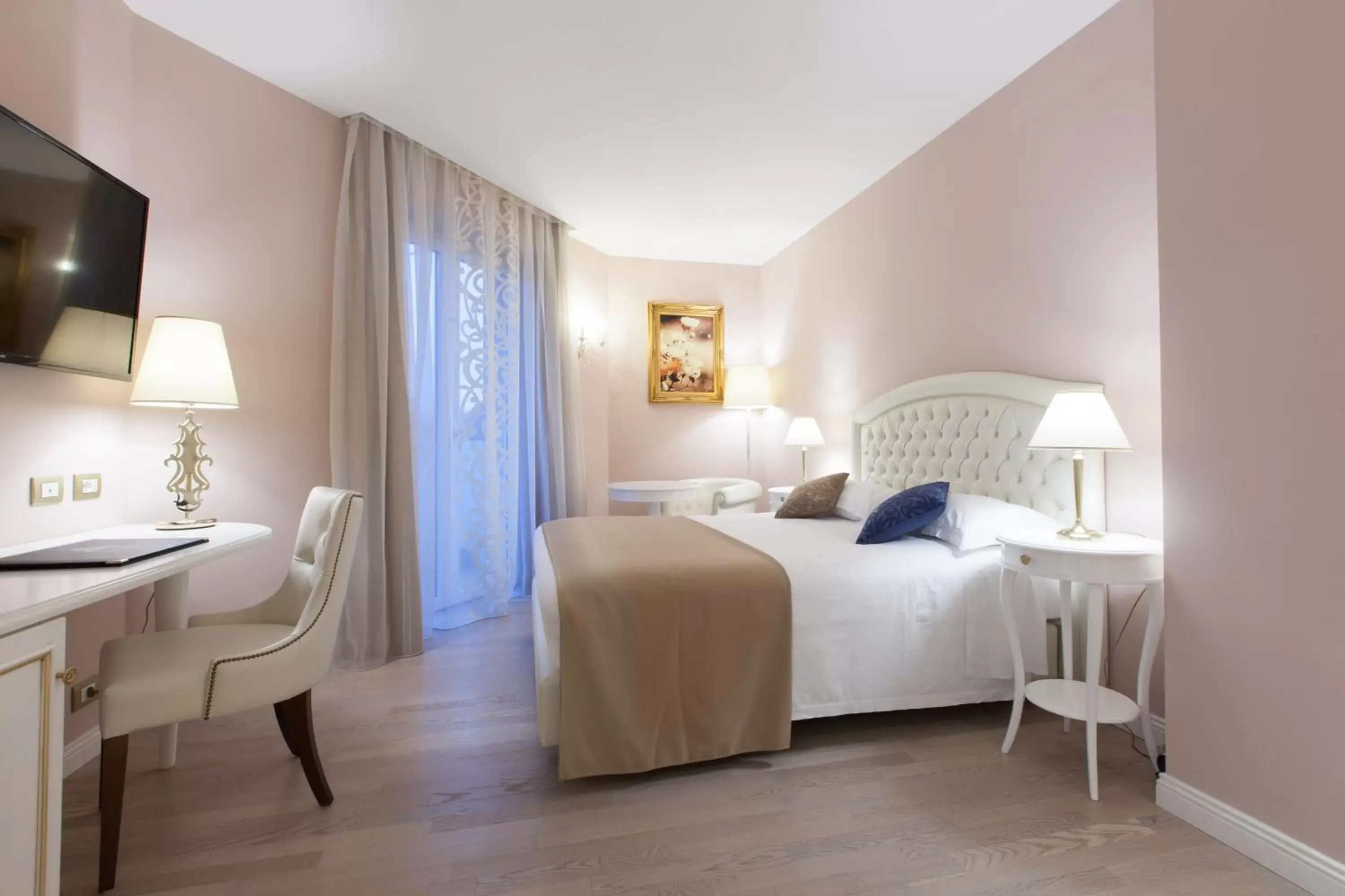 Superior Double Room with Spa Access in Grand Hotel Salsomaggiore Superior Double Room with Spa Access in Grand Hotel Salsomaggiore