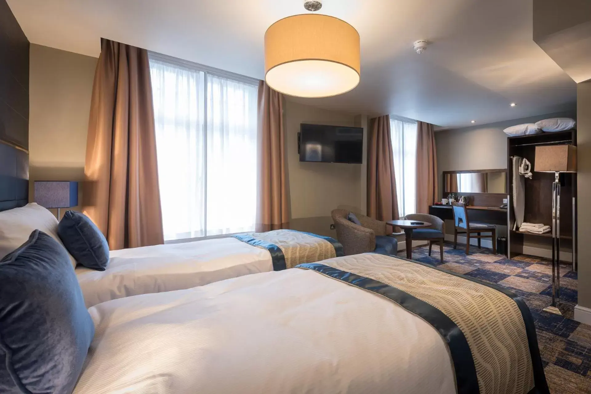 Family Room in The John Russell Fox Wetherspoon Family Room in The John Russell Fox Wetherspoon