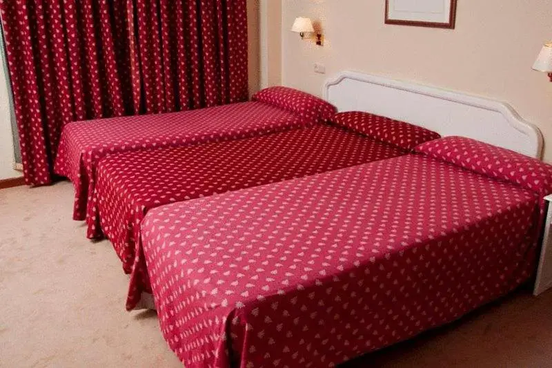 Triple Room in Tudanca Benavente Triple Room in Tudanca Benavente