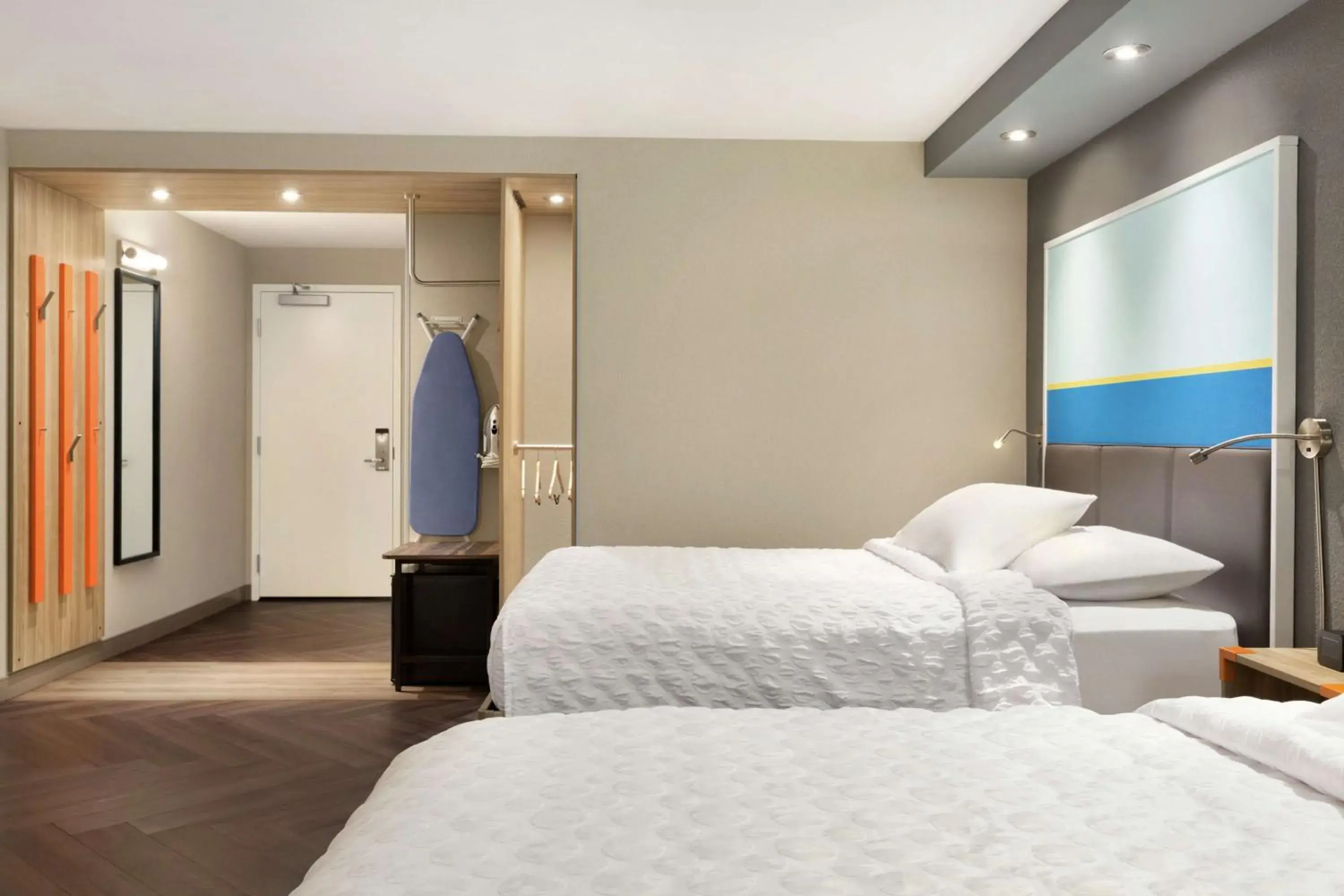 Queen Room with Two Queen Beds - Hearing Access in Tru By Hilton Las Vegas Airport NV Queen Room with Two Queen Beds - Hearing Access in Tru By Hilton Las Vegas Airport NV