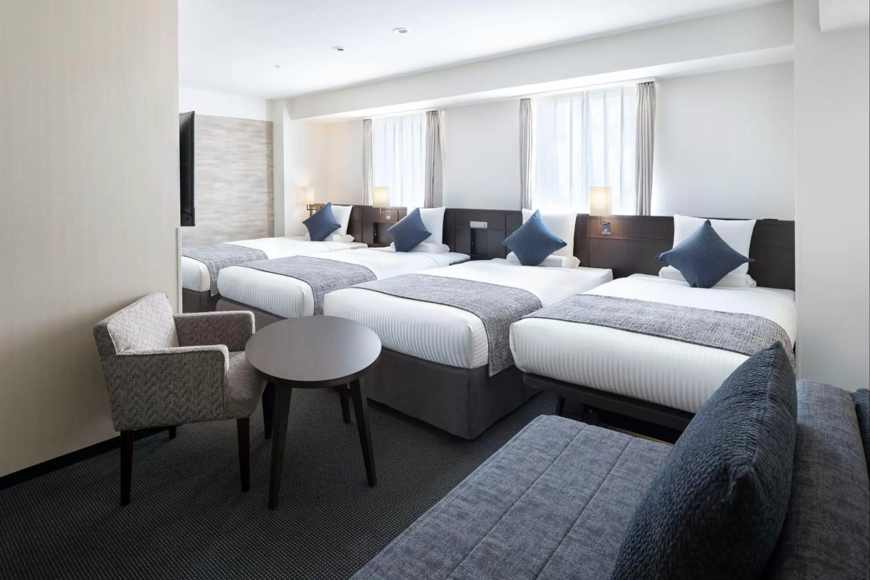 Deluxe Quadruple Room - Non-Smoking in ART HOTEL Nippori Lungwood Deluxe Quadruple Room - Non-Smoking in ART HOTEL Nippori Lungwood