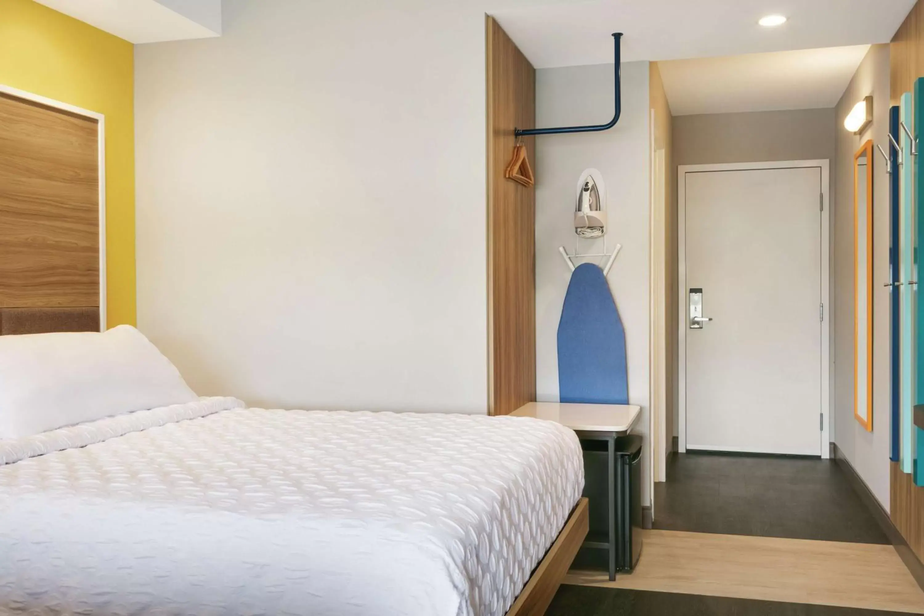 Queen Room with Two Queen Beds - Hearing Accessible in Tru By Hilton Williamsville Buffalo Airport Queen Room with Two Queen Beds - Hearing Accessible in Tru By Hilton Williamsville Buffalo Airport