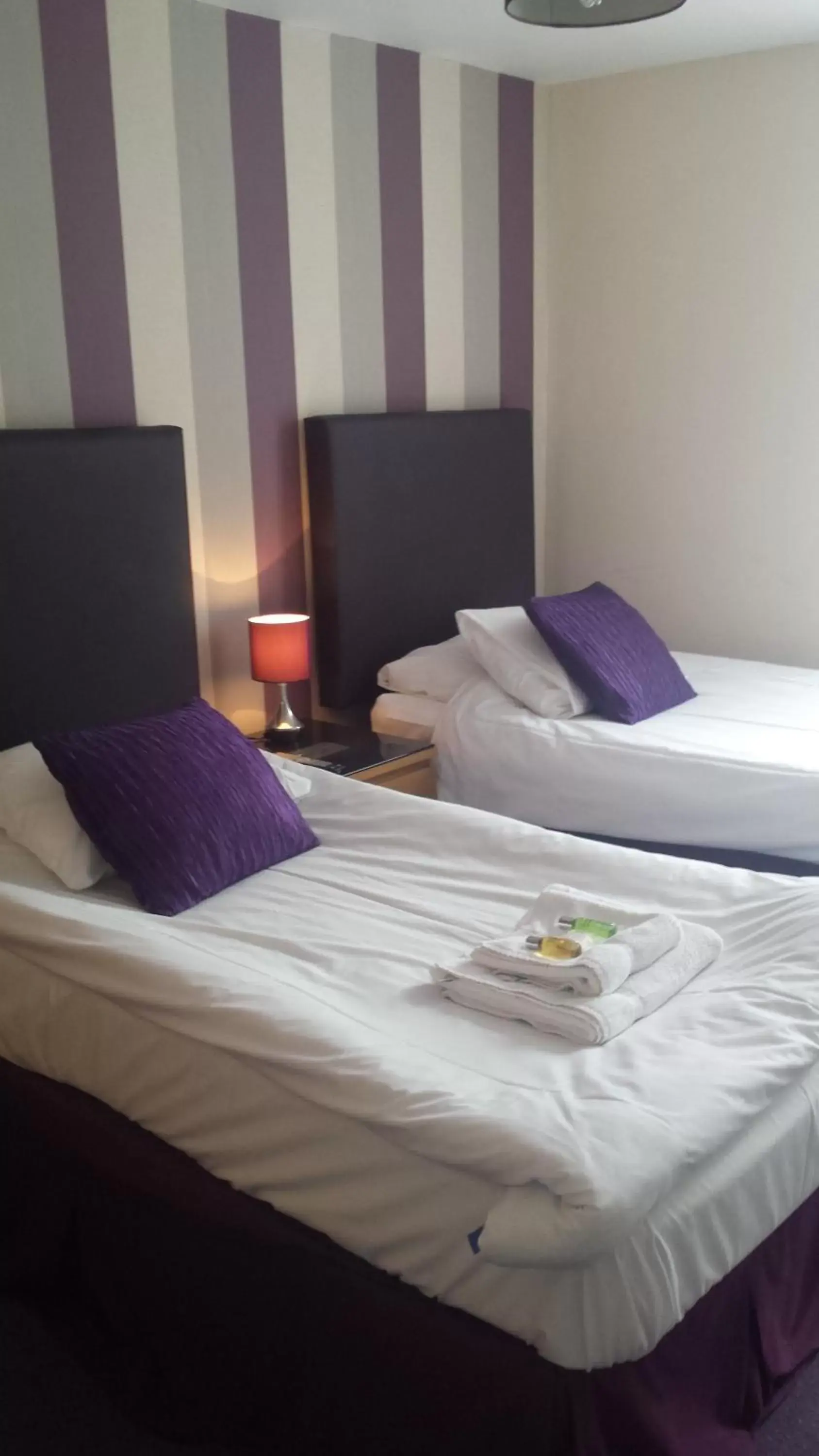 Standard Twin Room in Duke of Buckingham Standard Twin Room in Duke of Buckingham