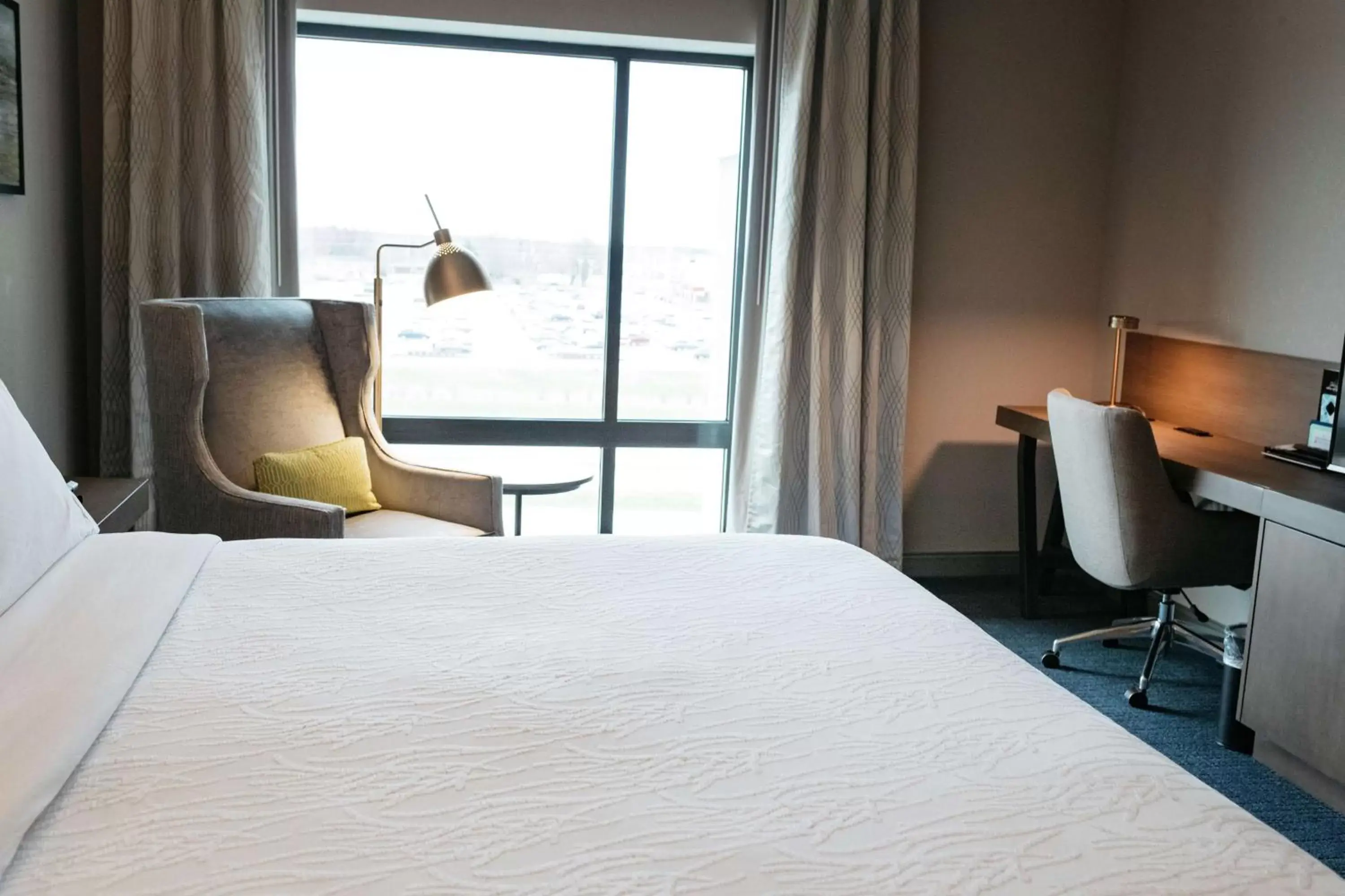 King Room in Hilton Garden Inn Madison Sun Prairie King Room in Hilton Garden Inn Madison Sun Prairie